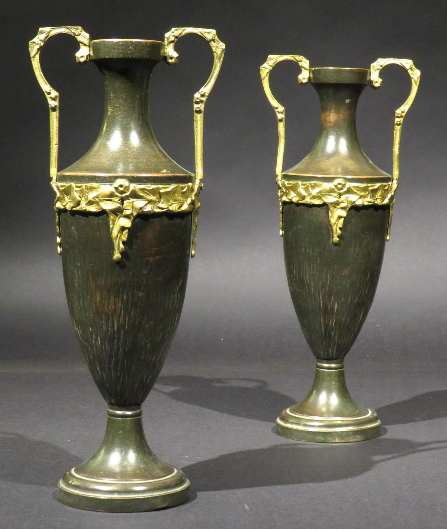 French Fine Pair of Neoclassical Revival Bronze Patinated Copper Urns, Circa 1900 For Sale