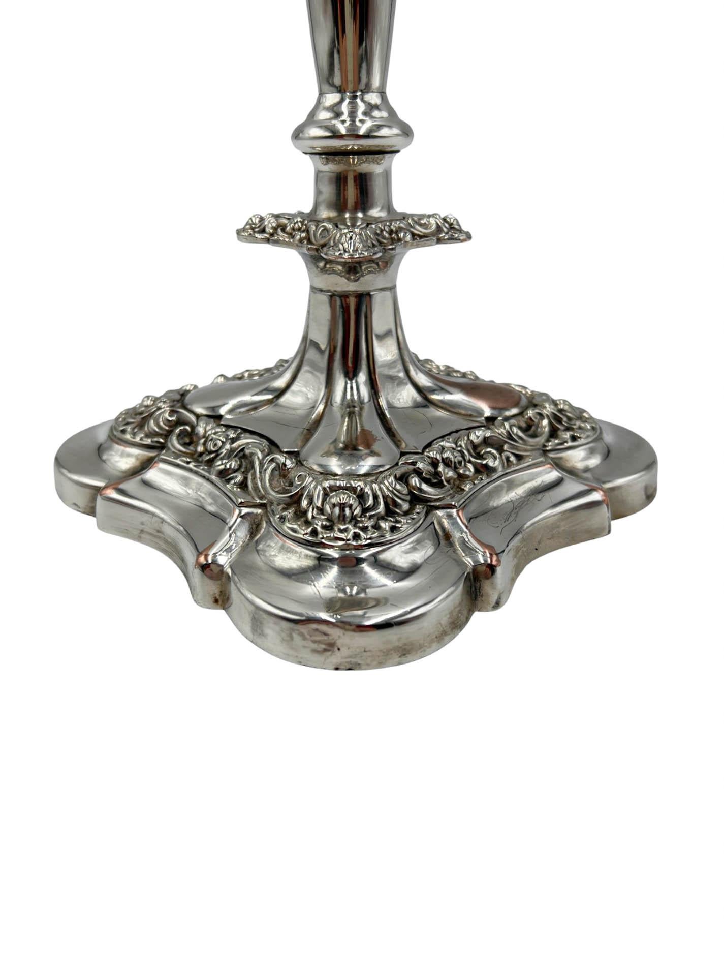 Coppia di candelabri Neoclassici Revival placcati in argento di Suckling Ltd., Inghilterra in vendita 2