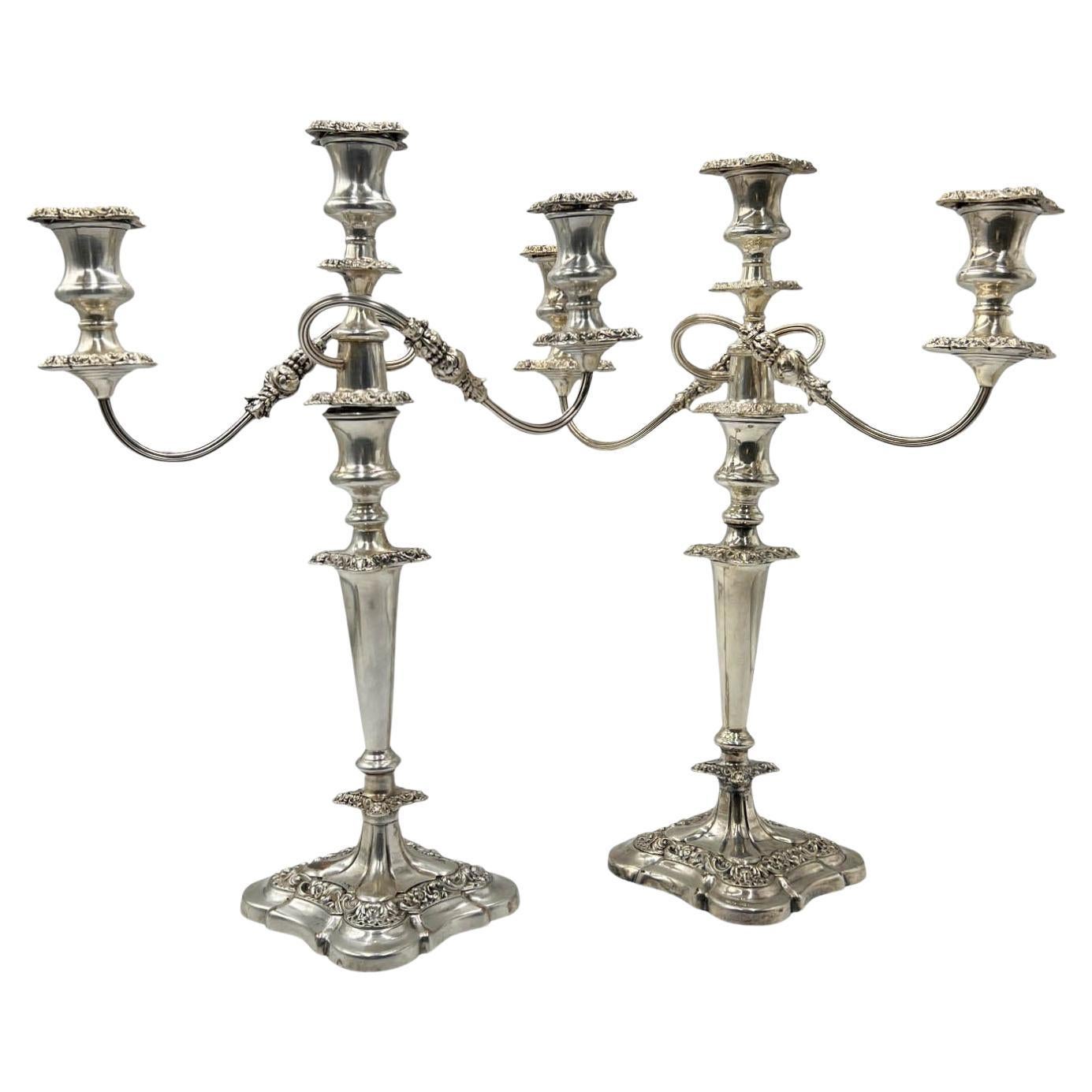 Coppia di candelabri Neoclassici Revival placcati in argento di Suckling Ltd., Inghilterra