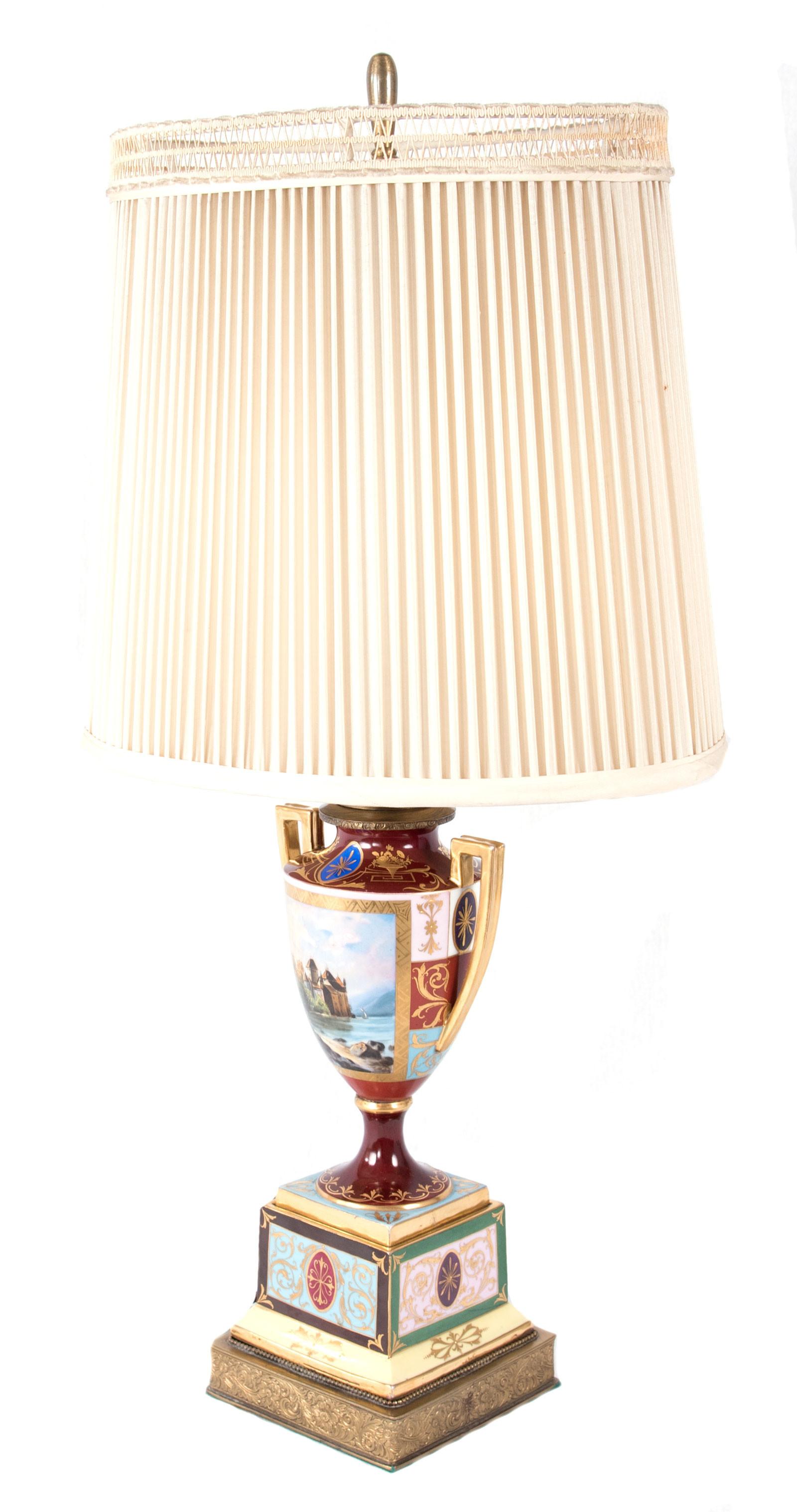 Pair of Neoclassical Royal Vienna Porcelain Urn-Shaped Table Lamps For Sale 3