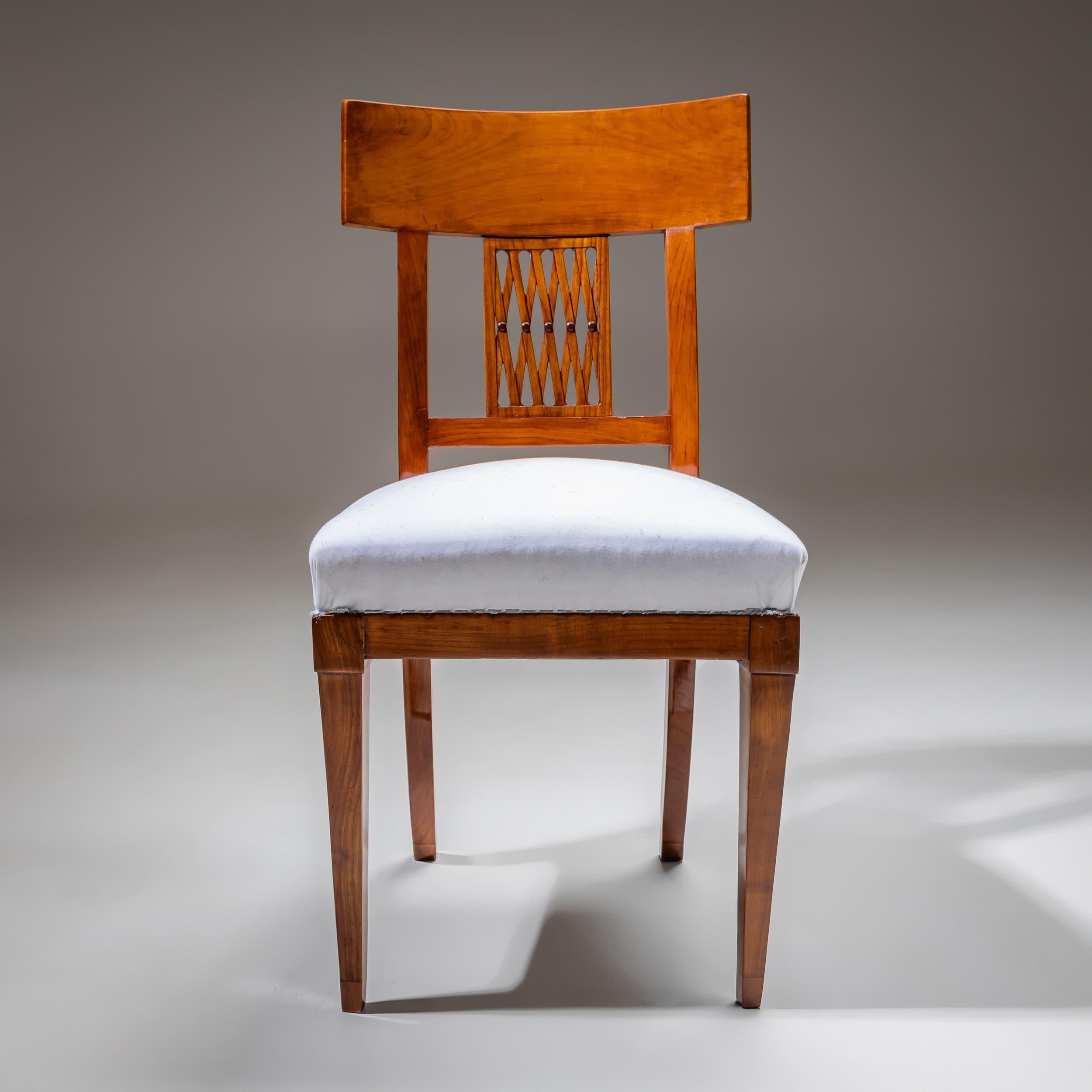 Paire de chaises d'appoint néoclassiques, début du 19ème siècle en vente 4
