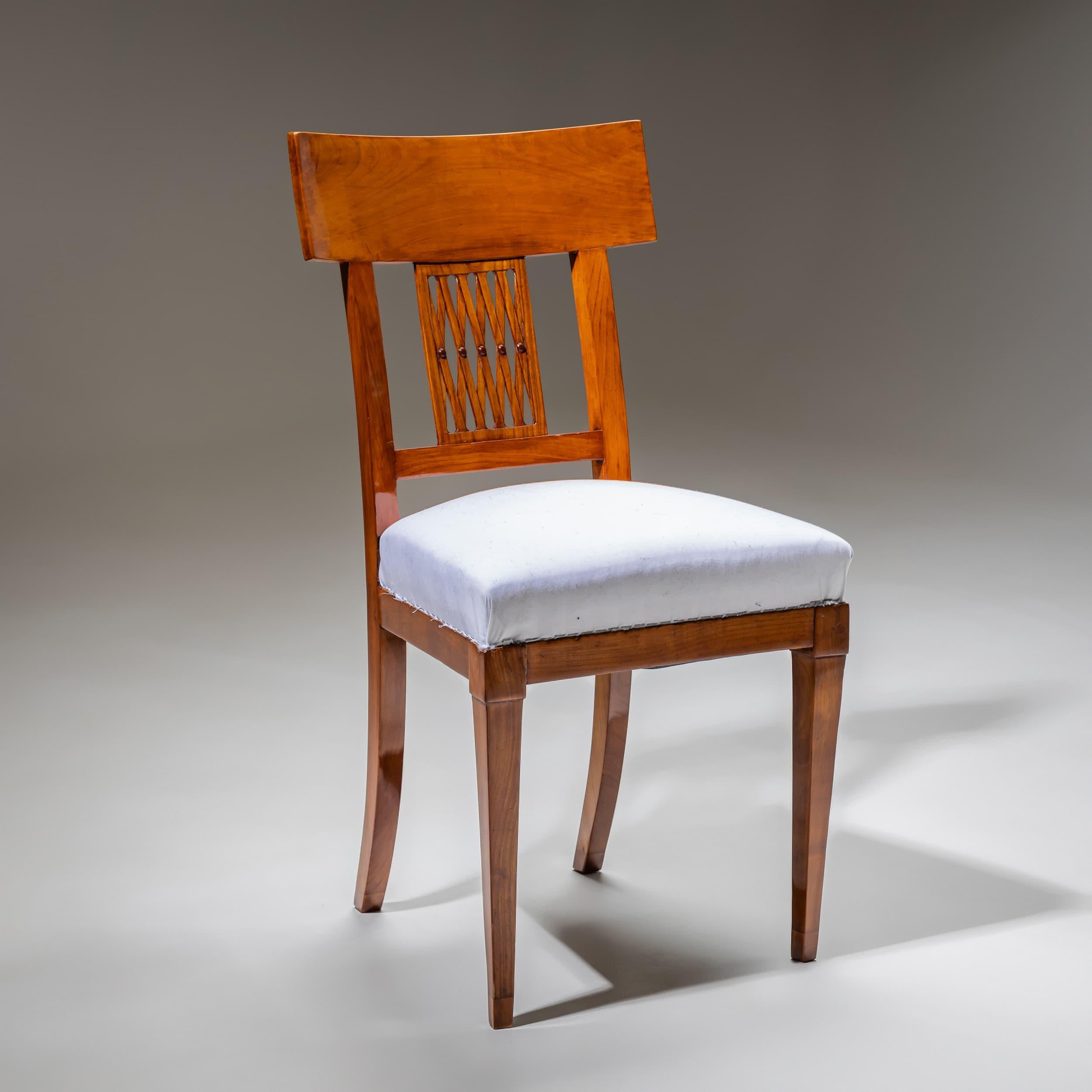 Paire de chaises d'appoint néoclassiques, début du 19ème siècle en vente 2