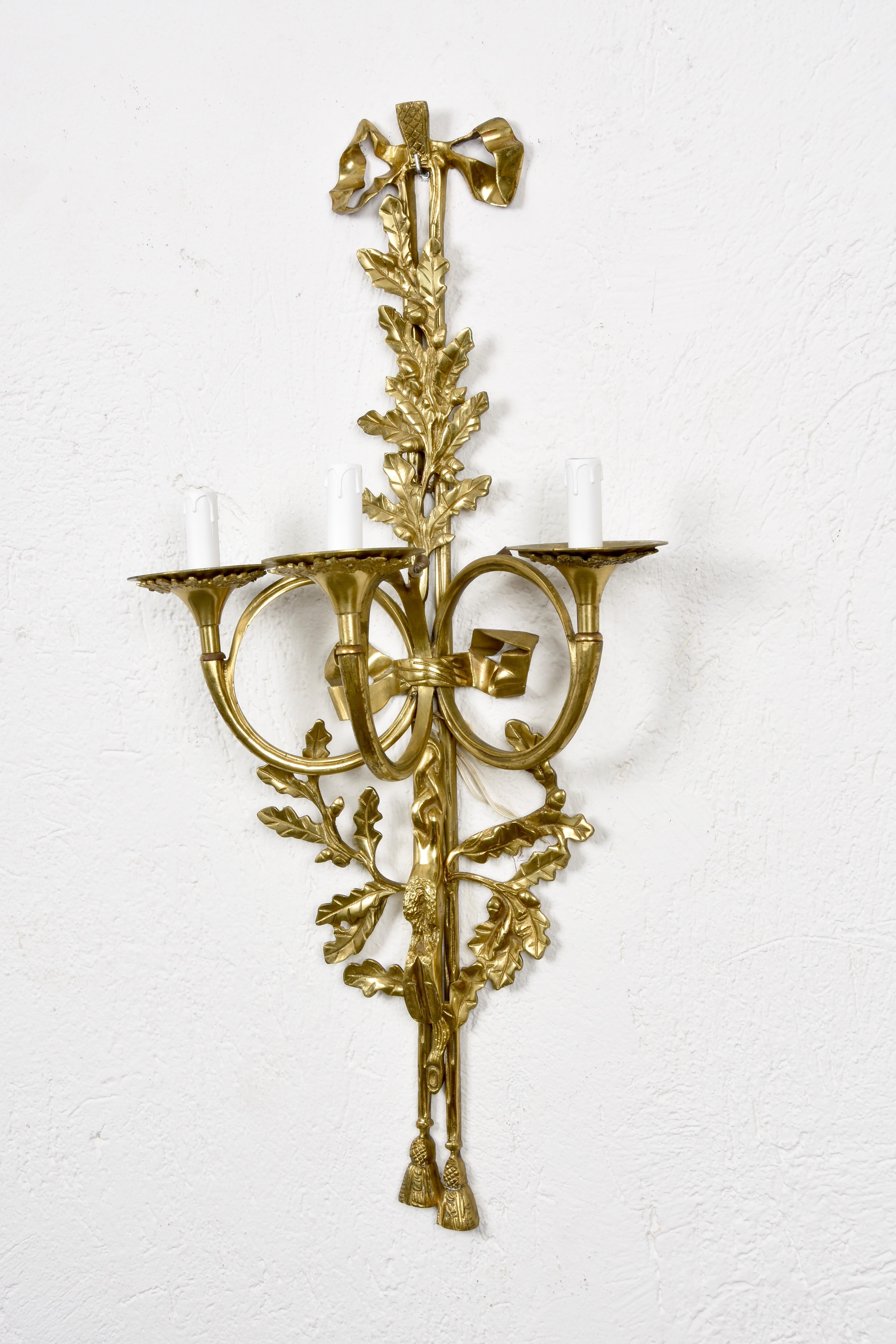 Pair of Neoclassical Solid Brass Three-Arm Trumpet French Wall Sconces, 1930s 7