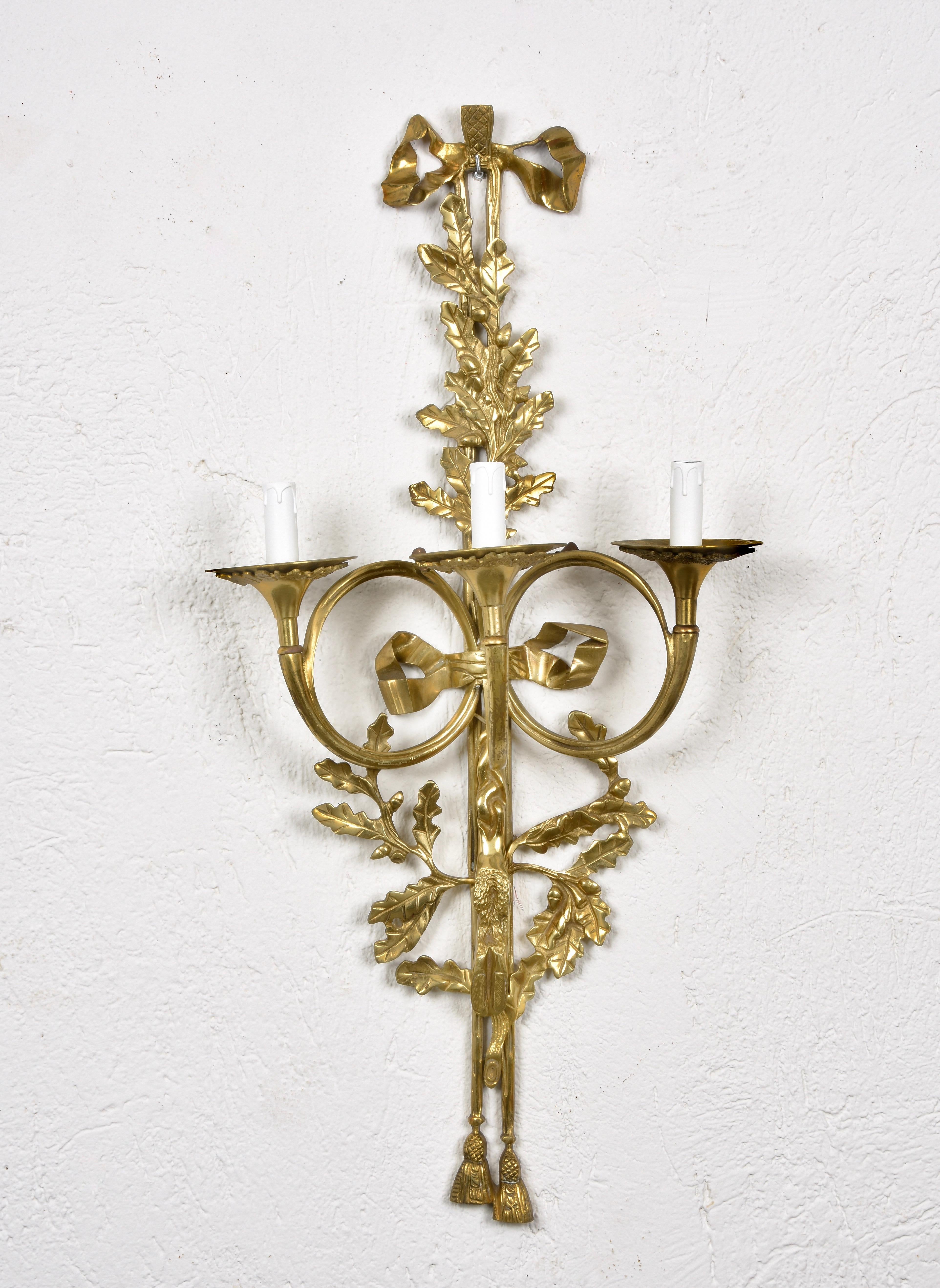 Pair of Neoclassical Solid Brass Three-Arm Trumpet French Wall Sconces, 1930s 3
