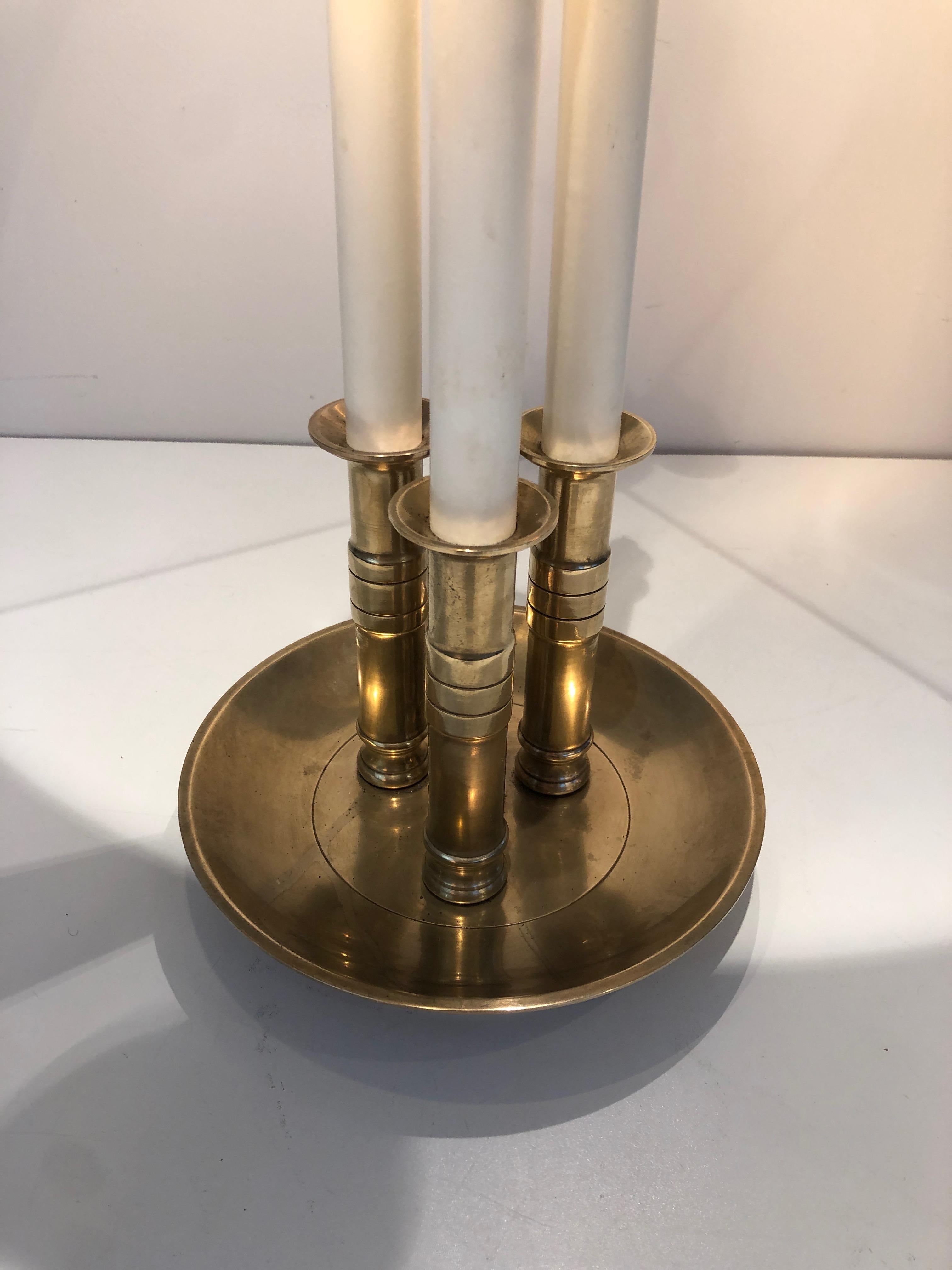 Pair of Neoclassical Style Brass and White Lacquered Table Lamps For Sale 6