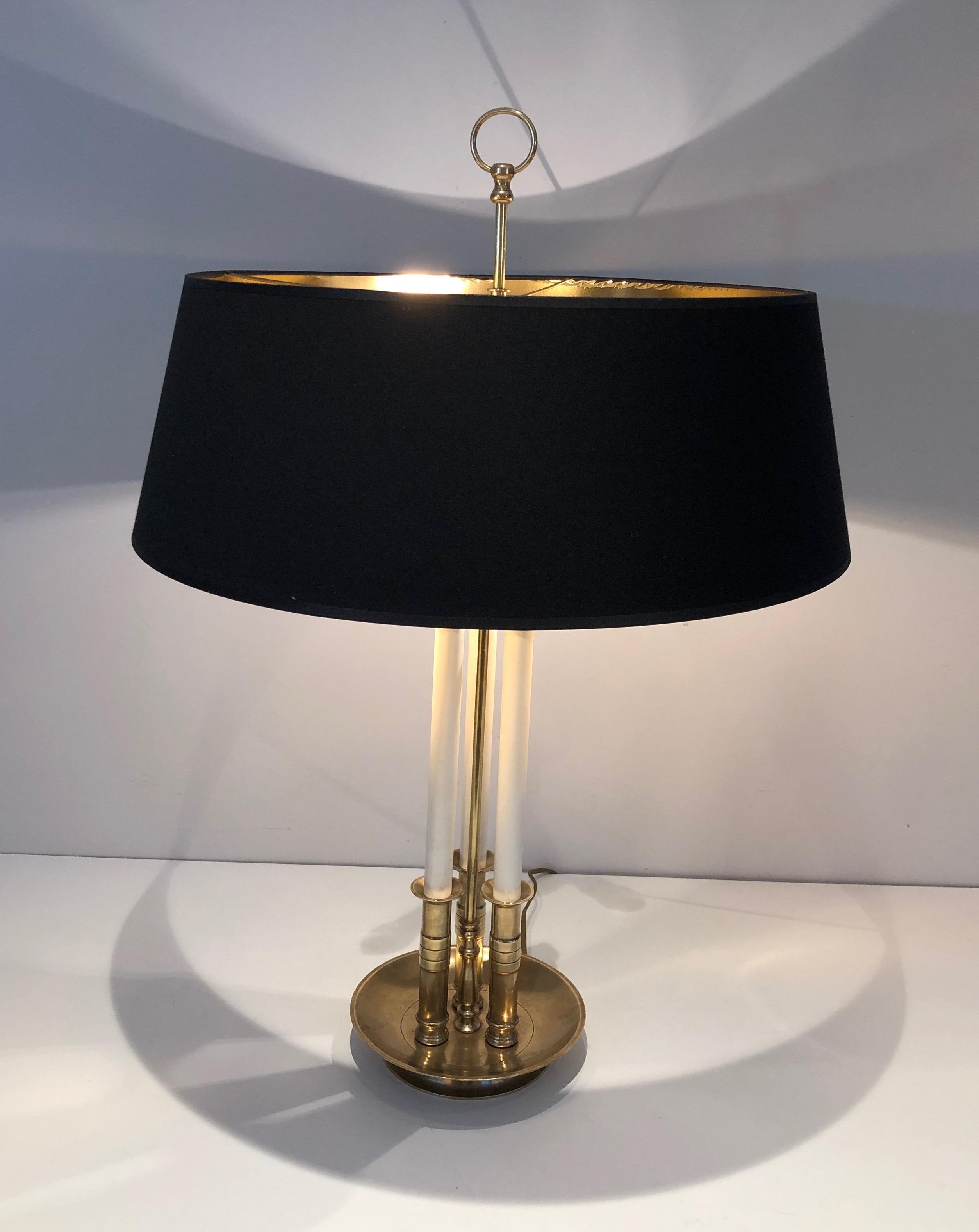 Pair of Neoclassical Style Brass and White Lacquered Table Lamps For Sale 8