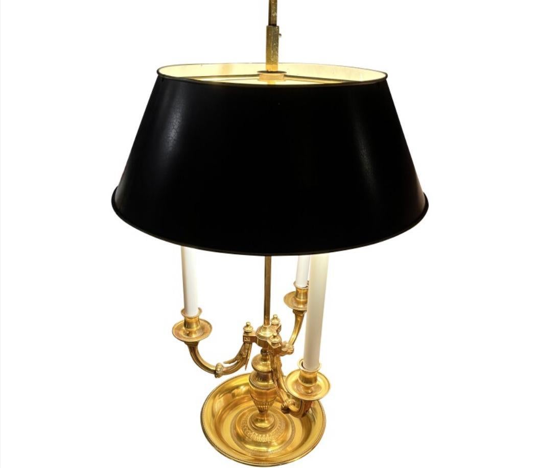 Pair of Neoclassical Style Brass Bouillotte Lamps In Good Condition For Sale In New York, NY