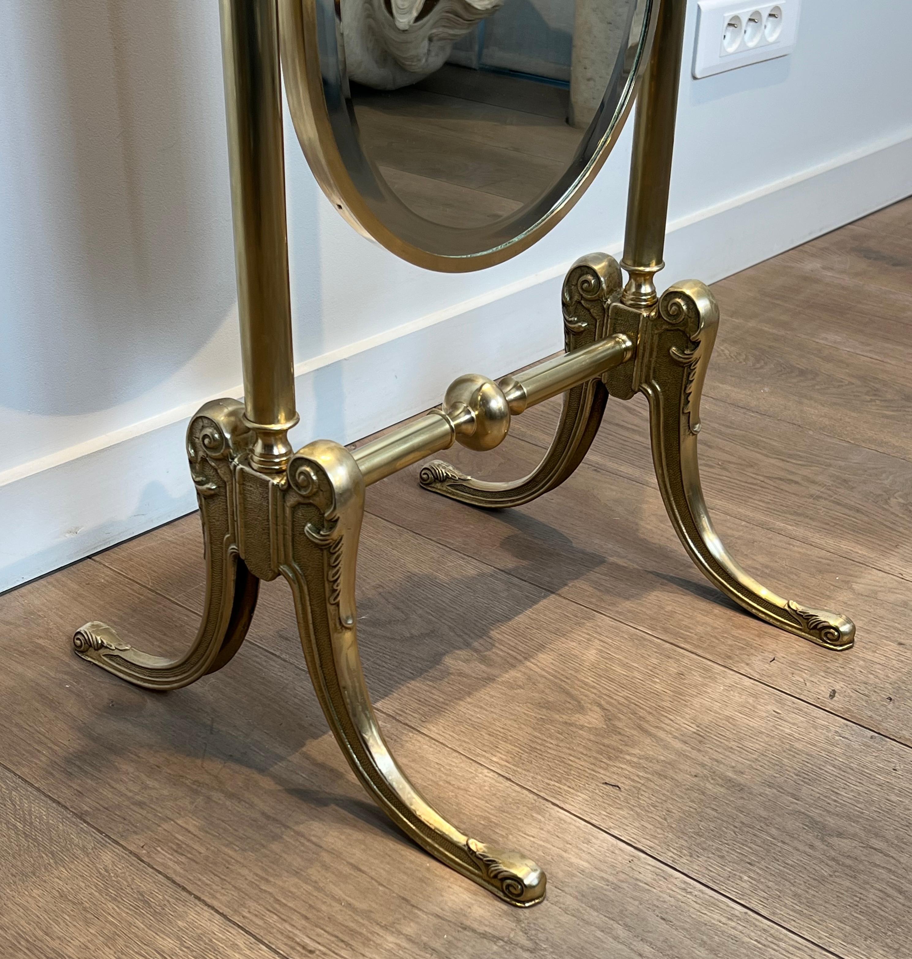 Paire de miroirs Psyché en laiton de style néoclassique dans le style de la Maison Jansen en vente 4