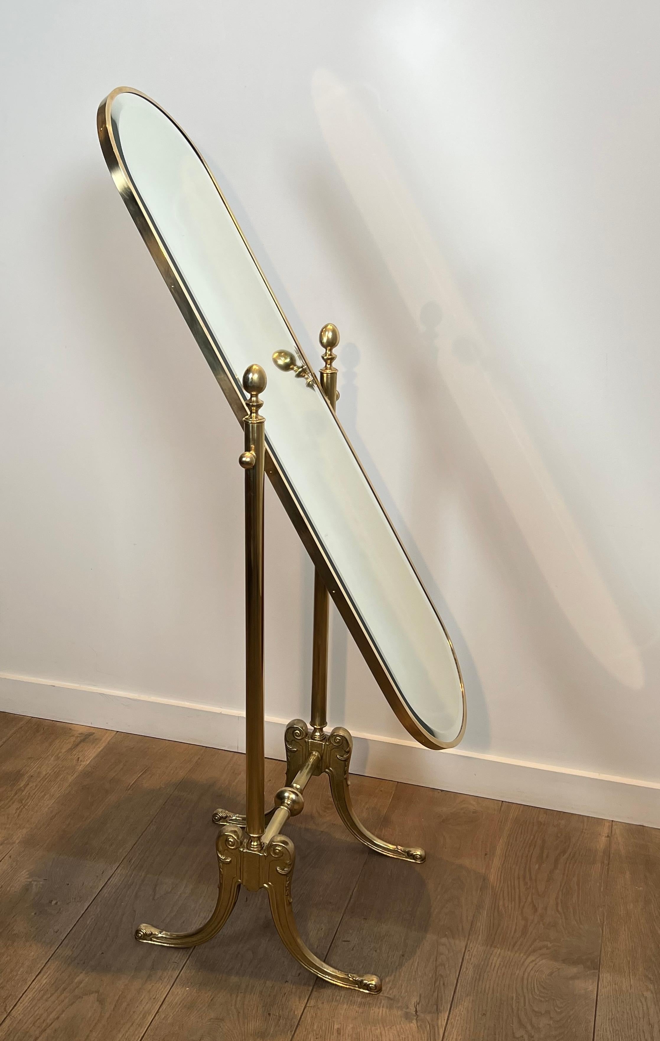 Paire de miroirs Psyché en laiton de style néoclassique dans le style de la Maison Jansen en vente 1