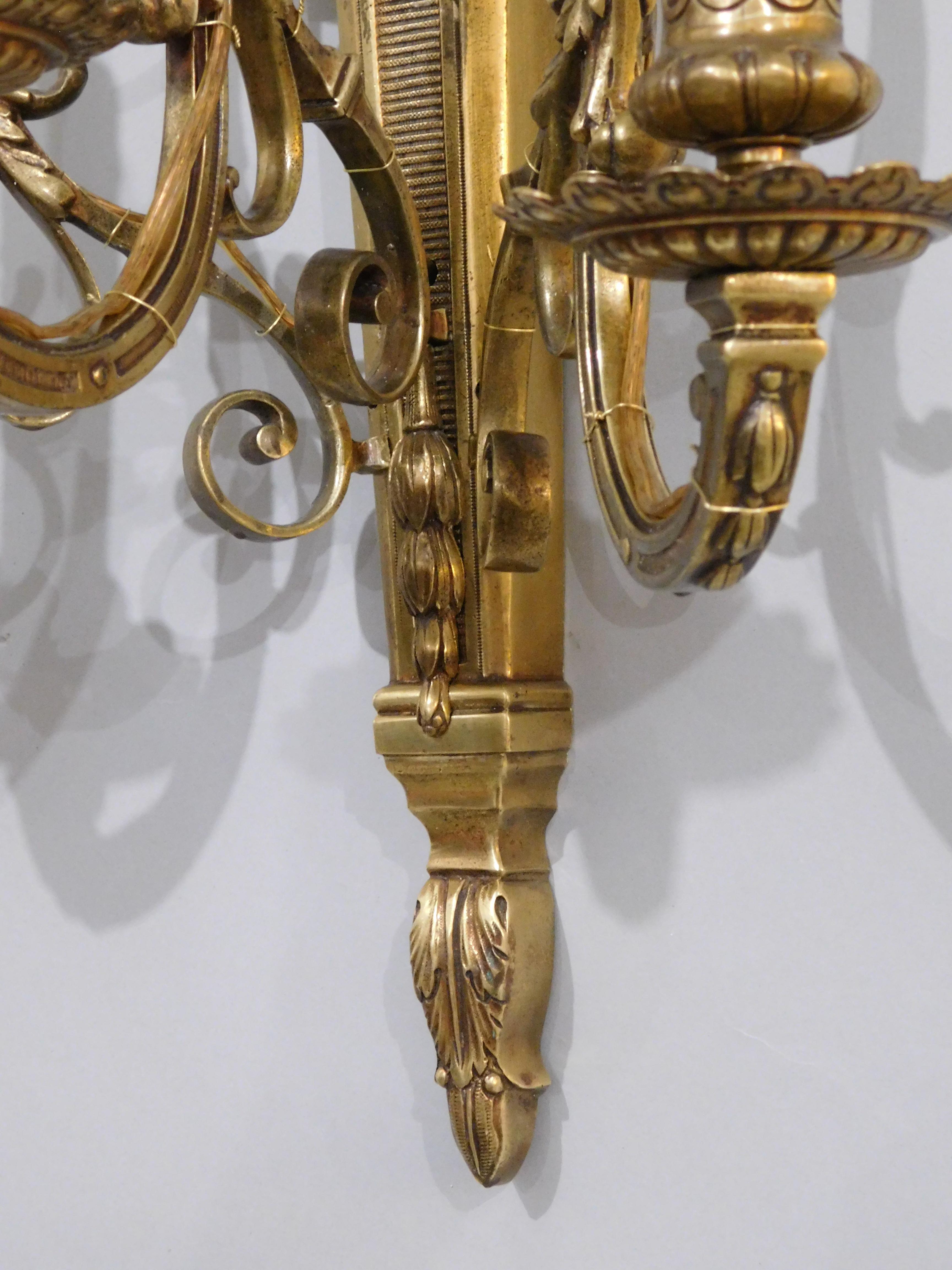 candleabra sconce