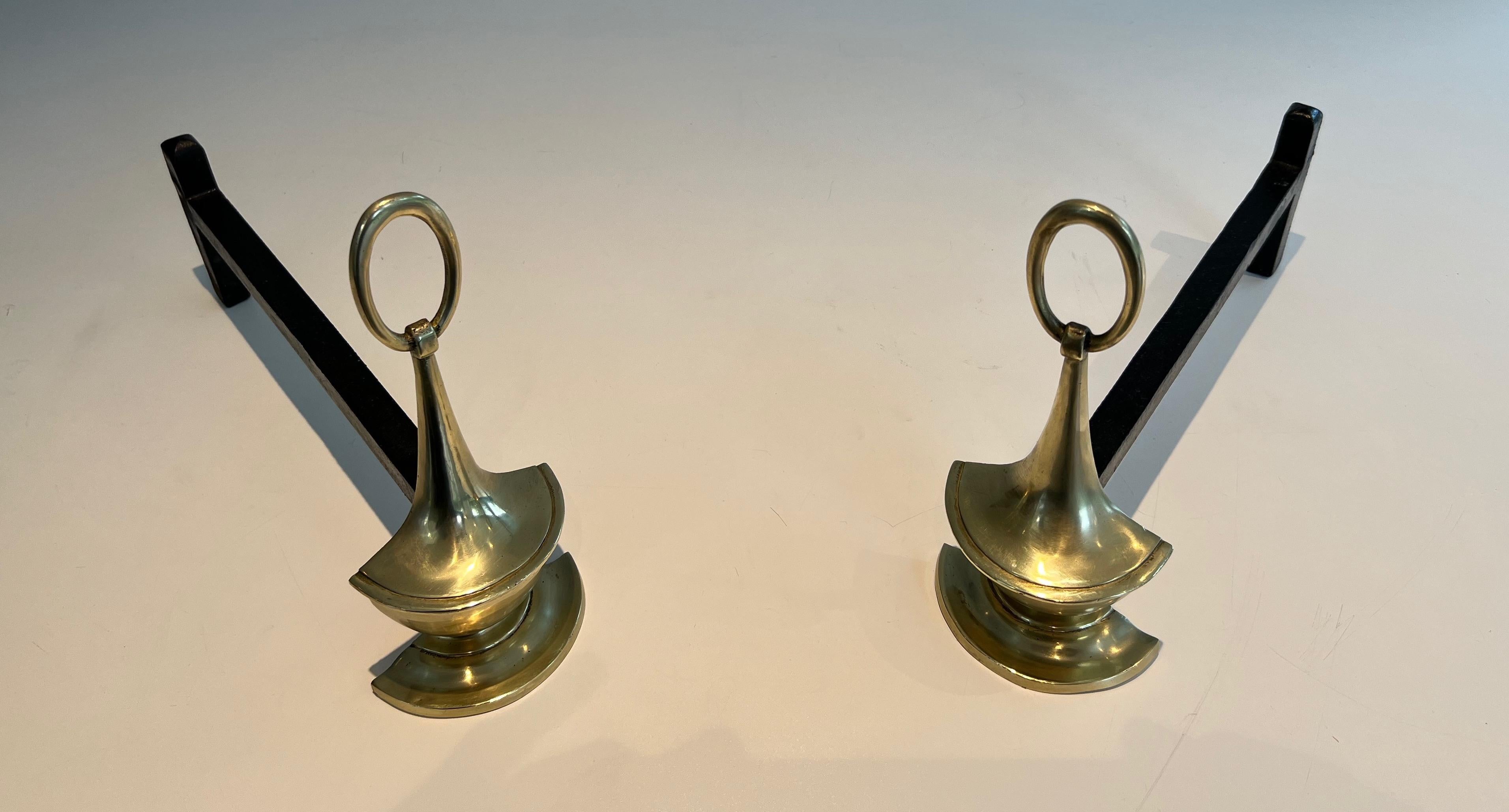 Paar Bronze-Andirons im neoklassischen Stil (Französisch) im Angebot