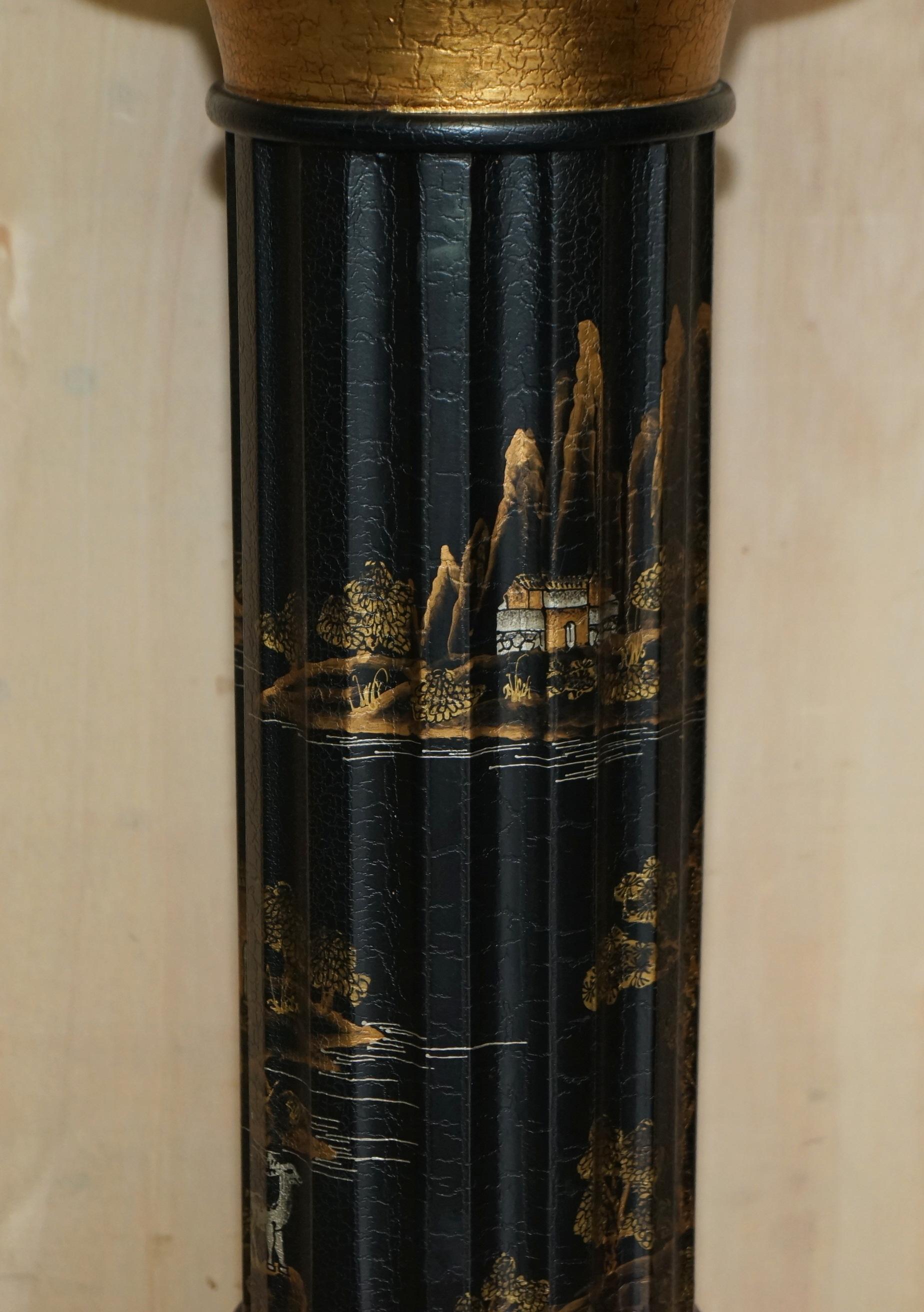 Hand-Crafted Pair of Neoclassical Style Chinese Chinoiserie Lacquered Torcheres Columns For Sale