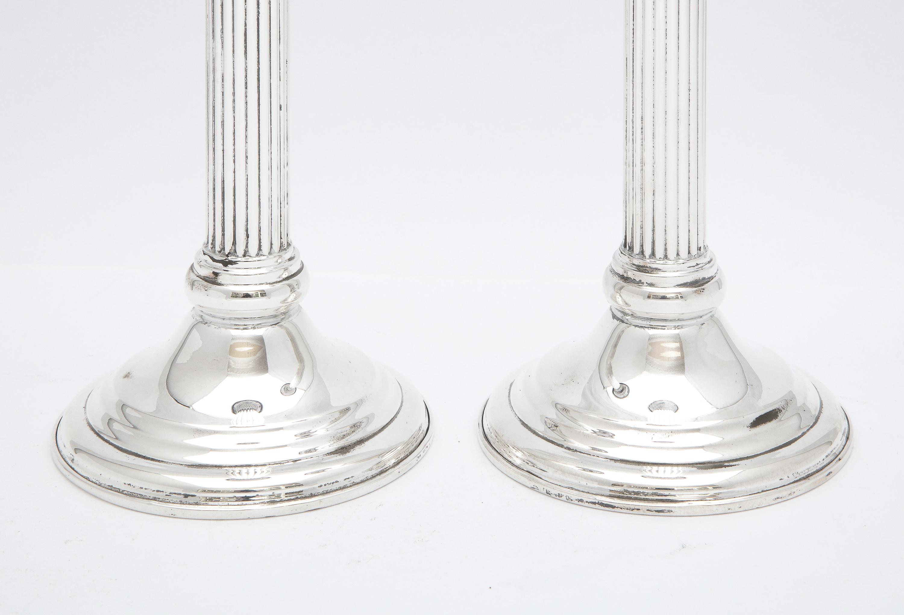 Pair of Neoclassical-Style Column-Form Candlesticks In Good Condition In New York, NY