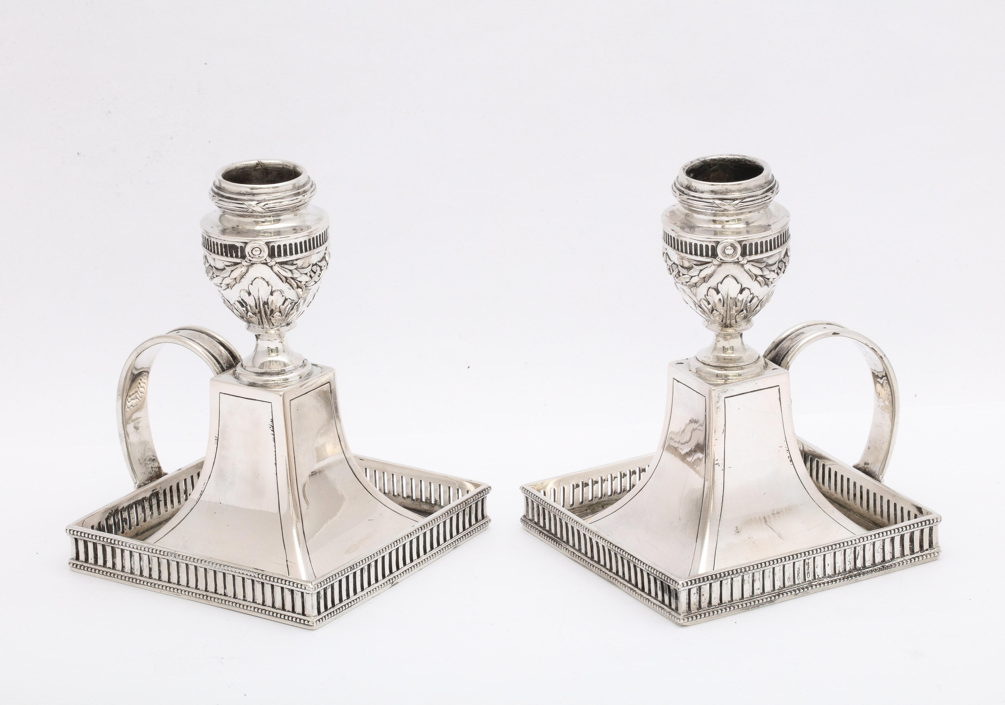 Pair of Neoclassical-Style Continental Silver '.800' Chambersticks In Good Condition In New York, NY