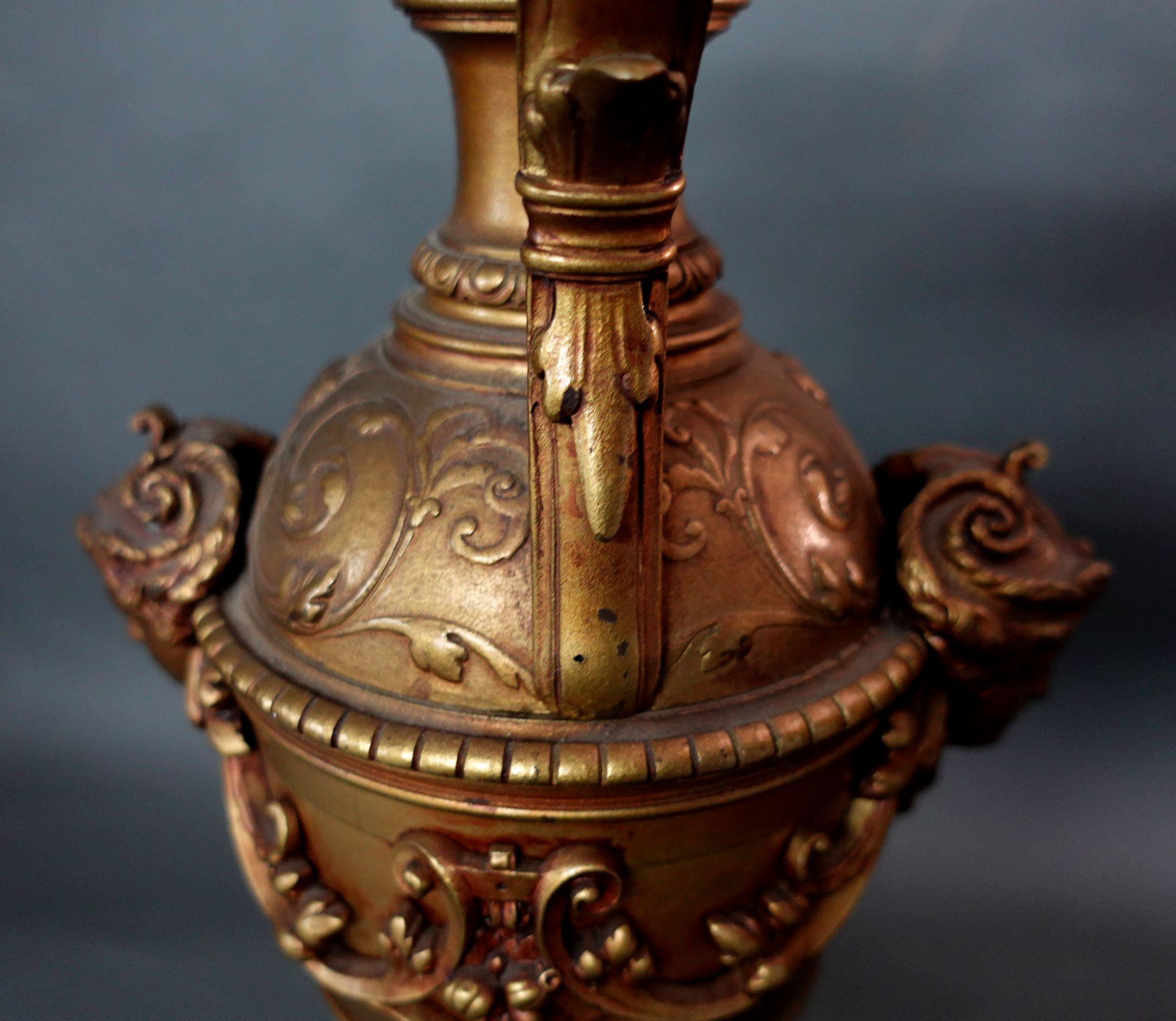 Pair of Neoclassical-Style Gilt-Bronze Urns Lamps on Black Marble Bases For Sale 4