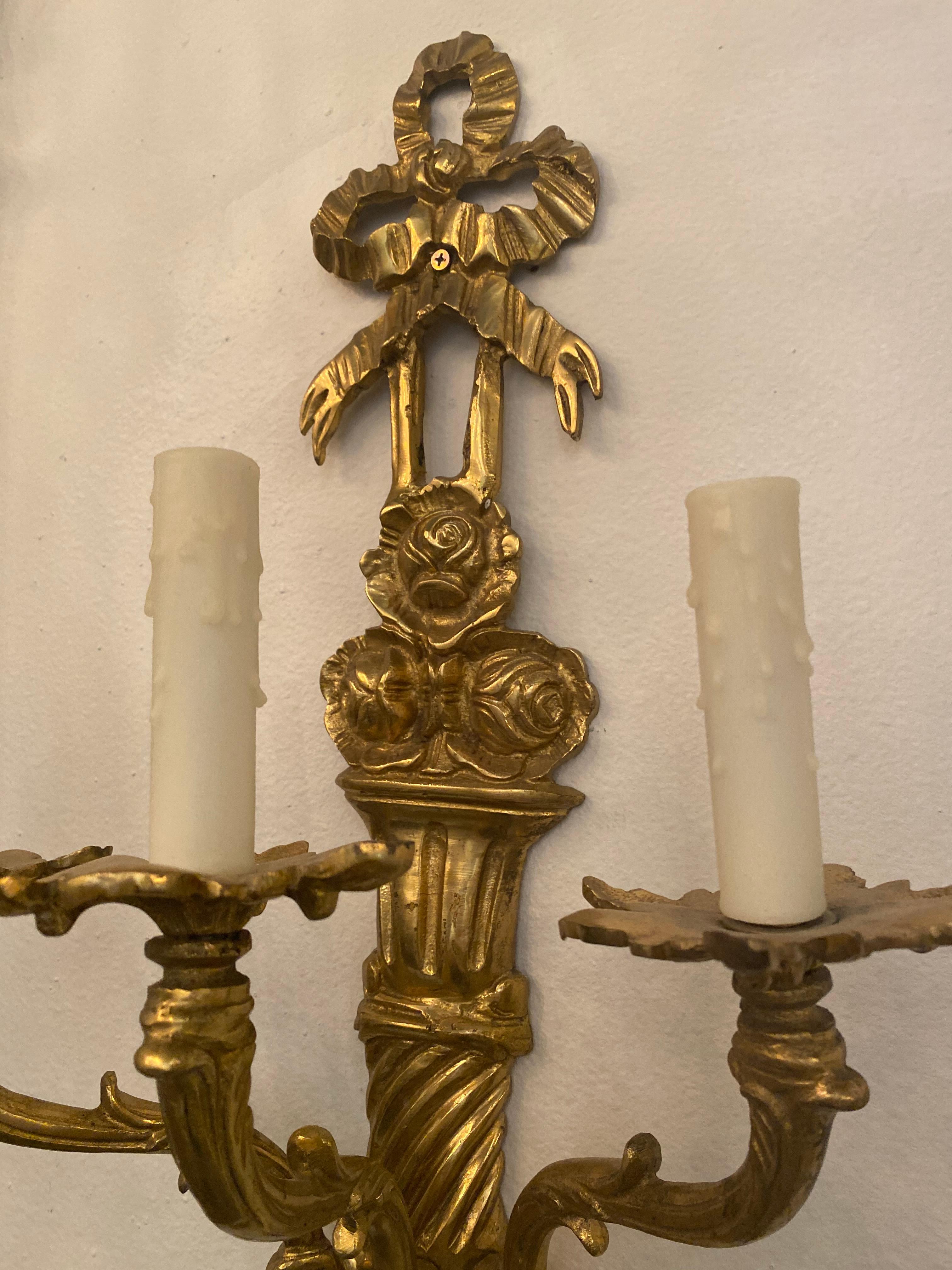 19th Century Pair of Neoclassical Style Gold Bronze Wall Sconces For Sale