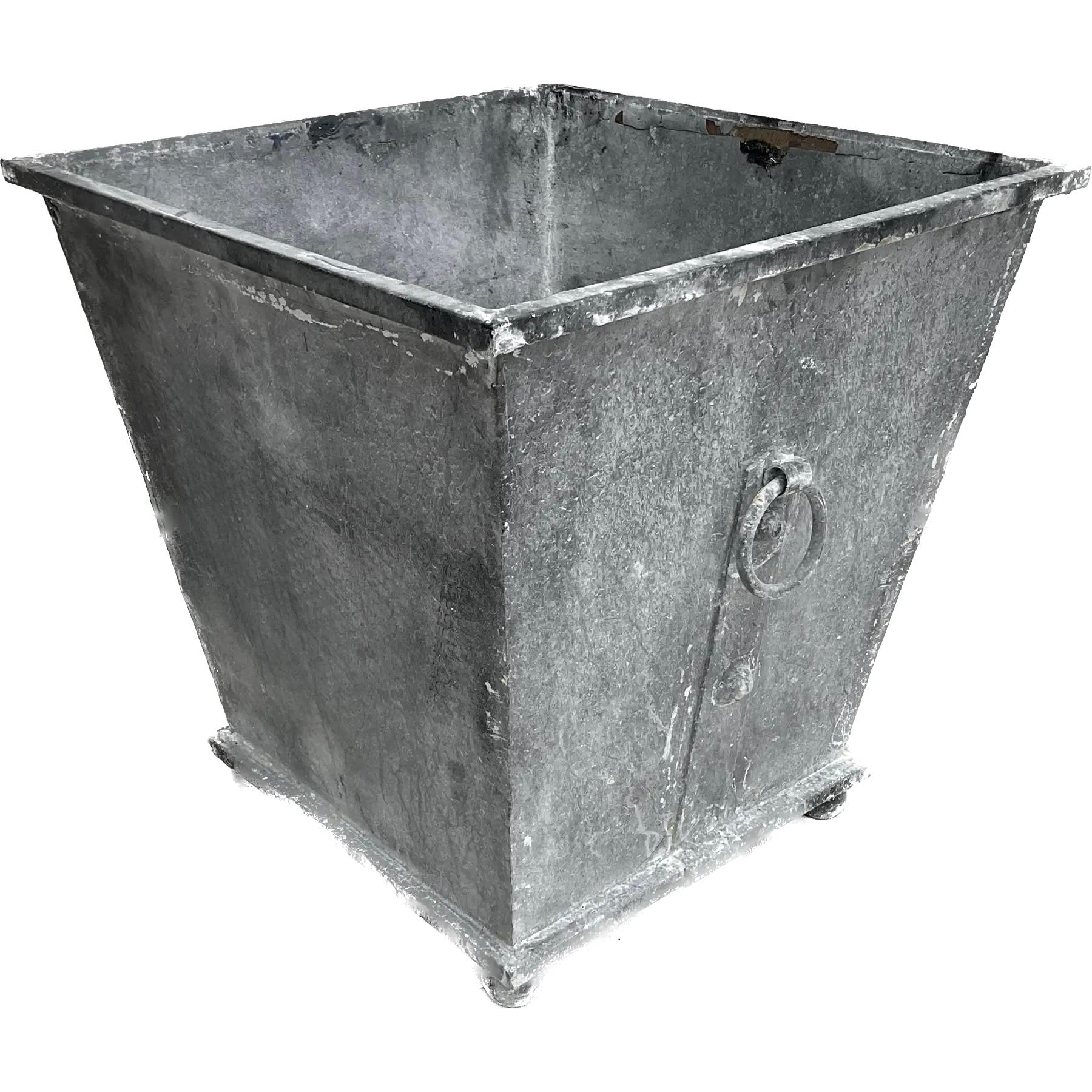 Américain Paire de jardinières en métal gris de style néoclassique en vente