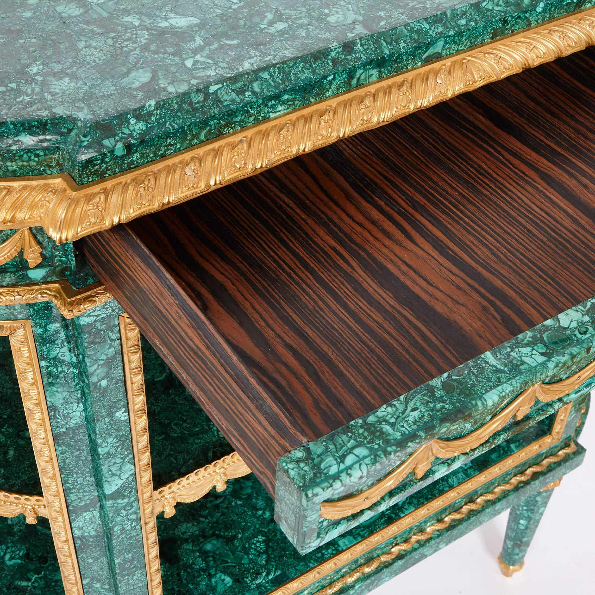 Pair of Neoclassical Style Malachite and Gilt Bronze Commodes In Good Condition For Sale In London, GB