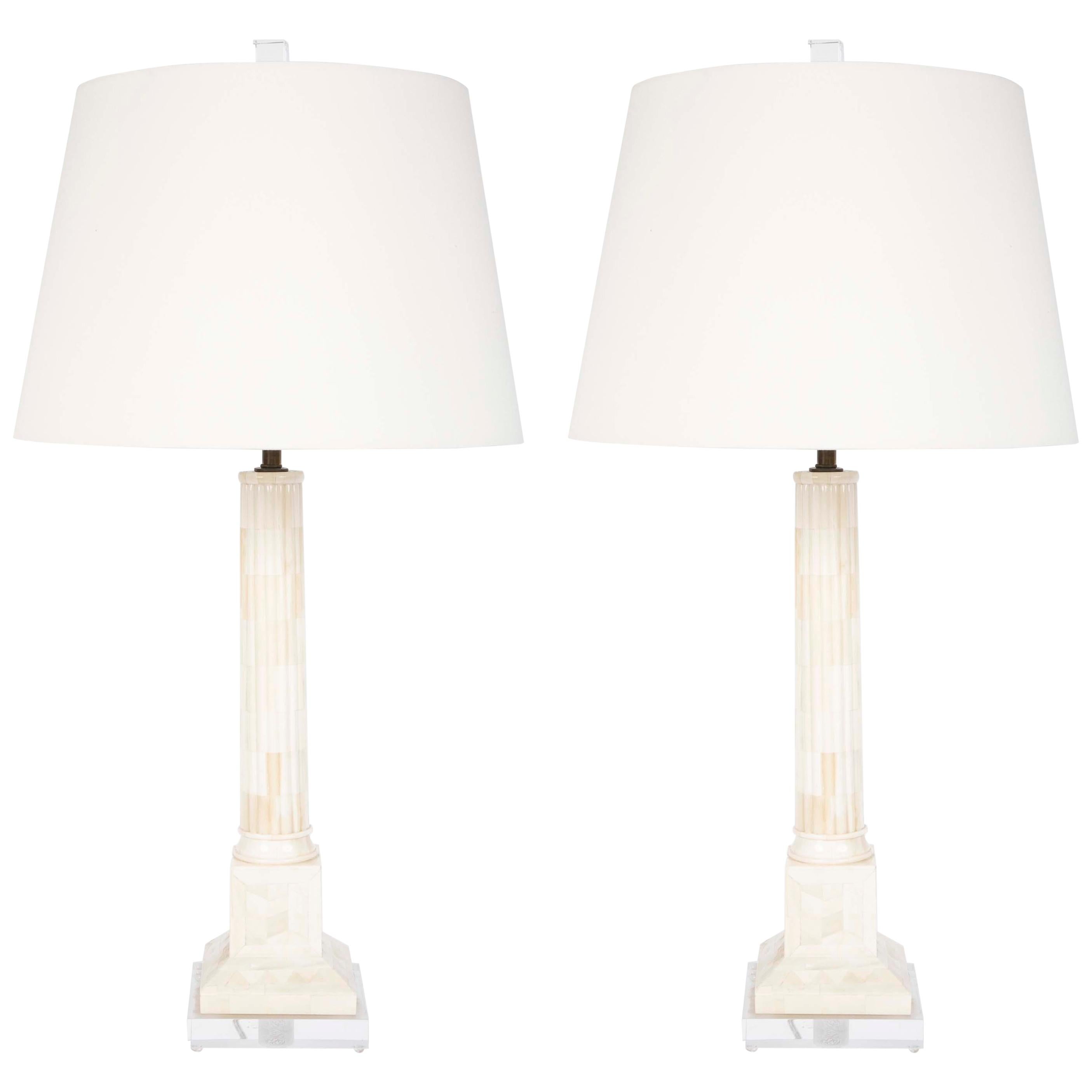 Pair of Neoclassical Style Mid Century Table Lamps on Lucite Bases For Sale