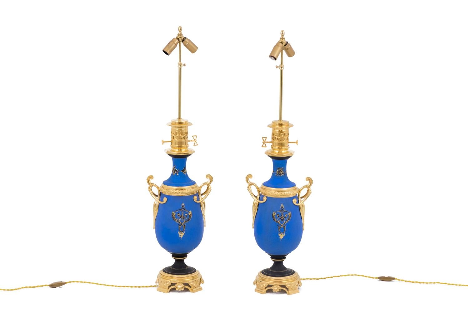 Gilt Pair of Neoclassical Style Porcelain Lamps, Napoléon III Period For Sale