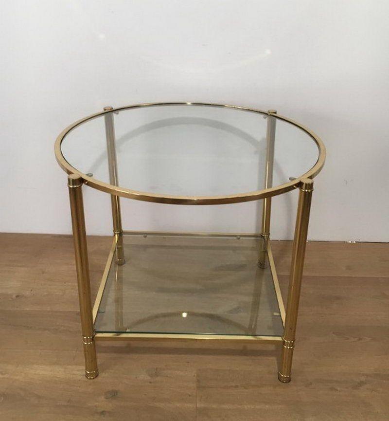 Francese Pair of Neoclassical Style Round Brass Side Tables in vendita