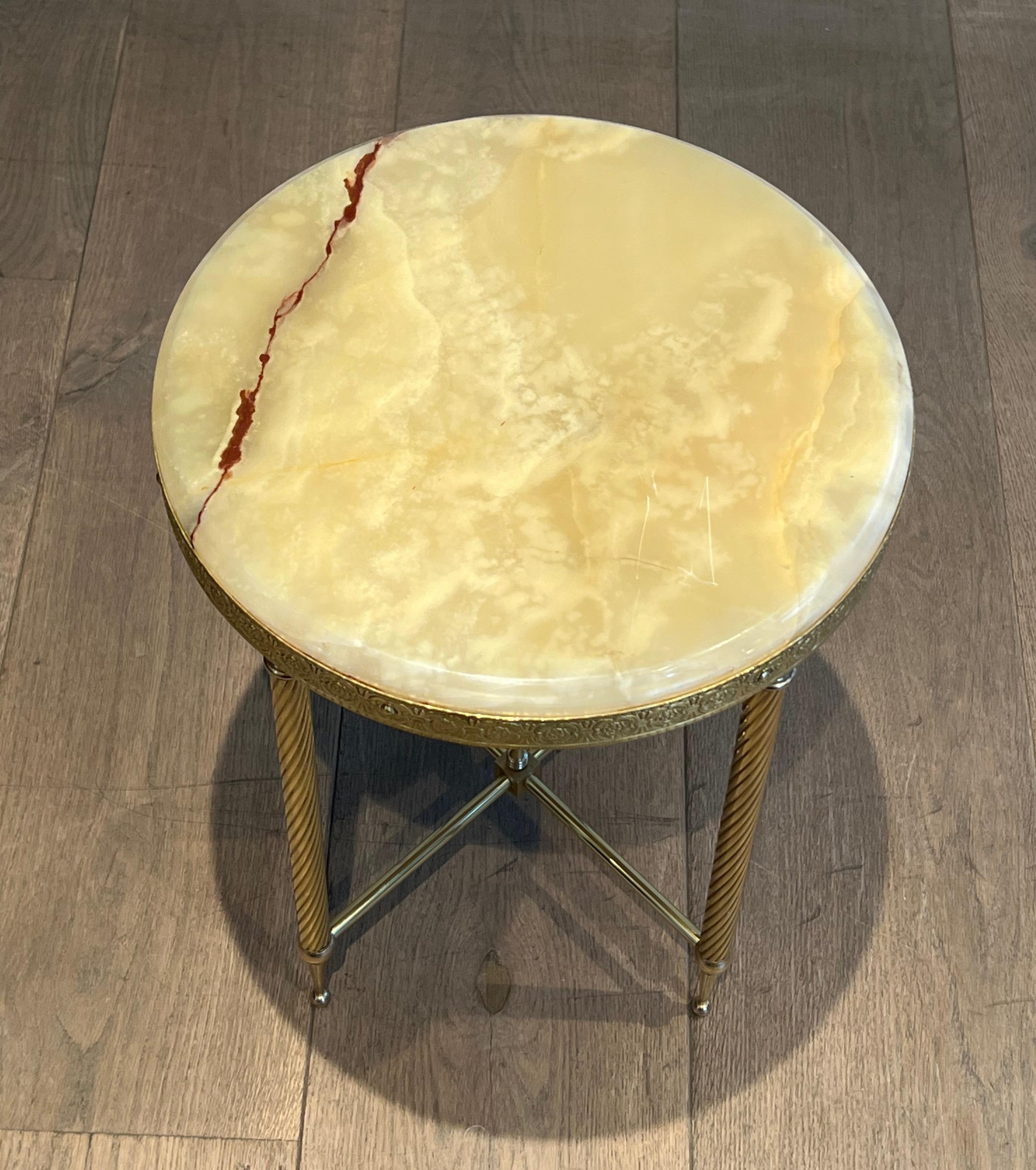 Late 20th Century Pair of Neoclassical Style Round Brass Side Tables with Onyx Tops
