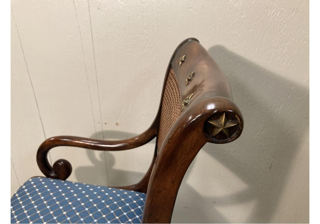 Pareja De Sillones Estrella De Estilo Neoclásico Por Theodore Alexander en venta 5