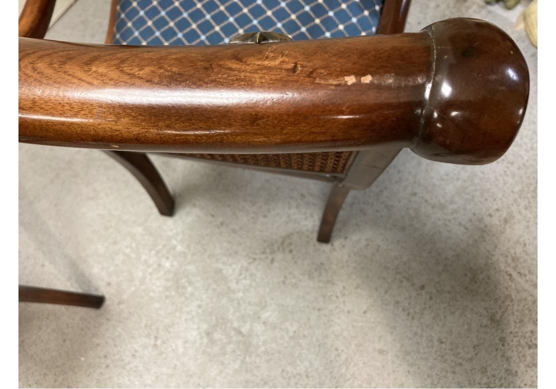 Pareja De Sillones Estrella De Estilo Neoclásico Por Theodore Alexander en venta 1