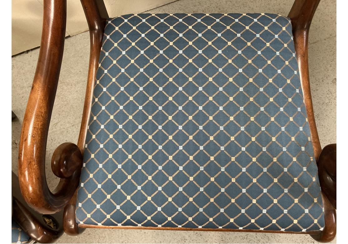 Pareja De Sillones Estrella De Estilo Neoclásico Por Theodore Alexander en venta 2