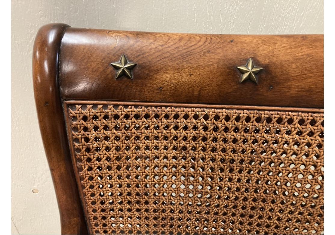Pareja De Sillones Estrella De Estilo Neoclásico Por Theodore Alexander en venta 4