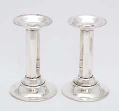 Paar Sterlingsilber-Kerzenständer im neoklassischen Stil - Whiting Mfg. Co.