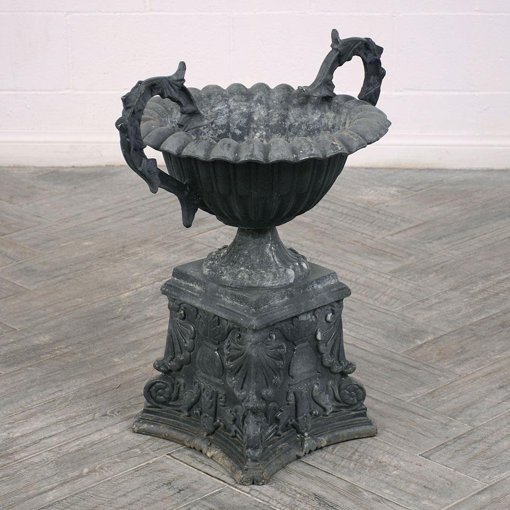 Metal Pair of Neoclassical Style Urns Outdoor Planters