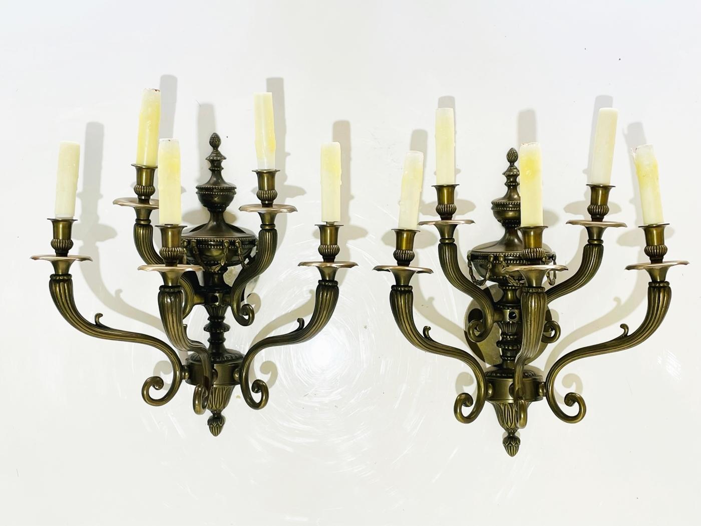 Pair of Neoclassical Style Wall Sconces in Solid Bronze In Good Condition For Sale In Los Angeles, CA