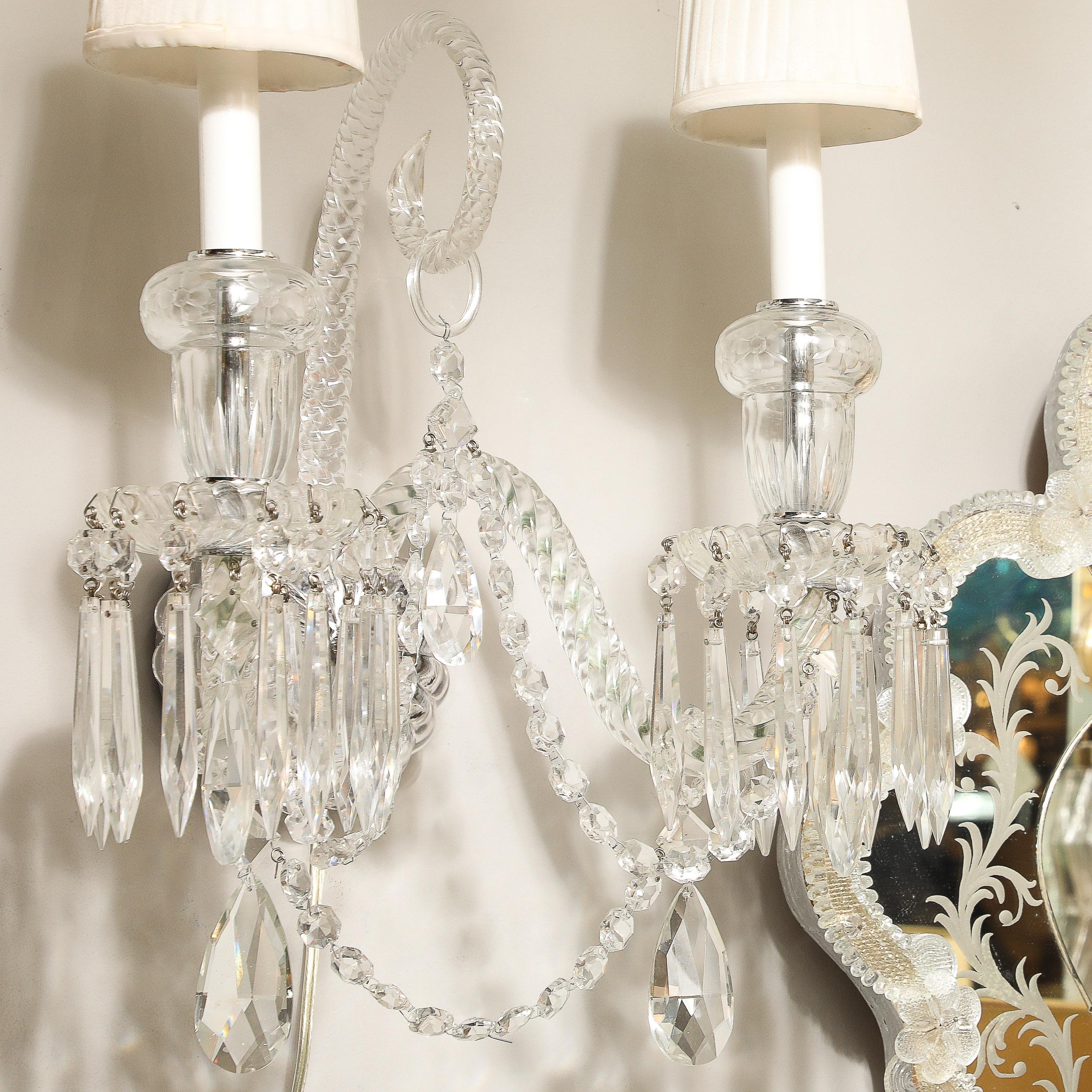 Paire d'appliques néoclassiques à deux bras en cristal avec abat-jour blanc de Baccarat en vente 7
