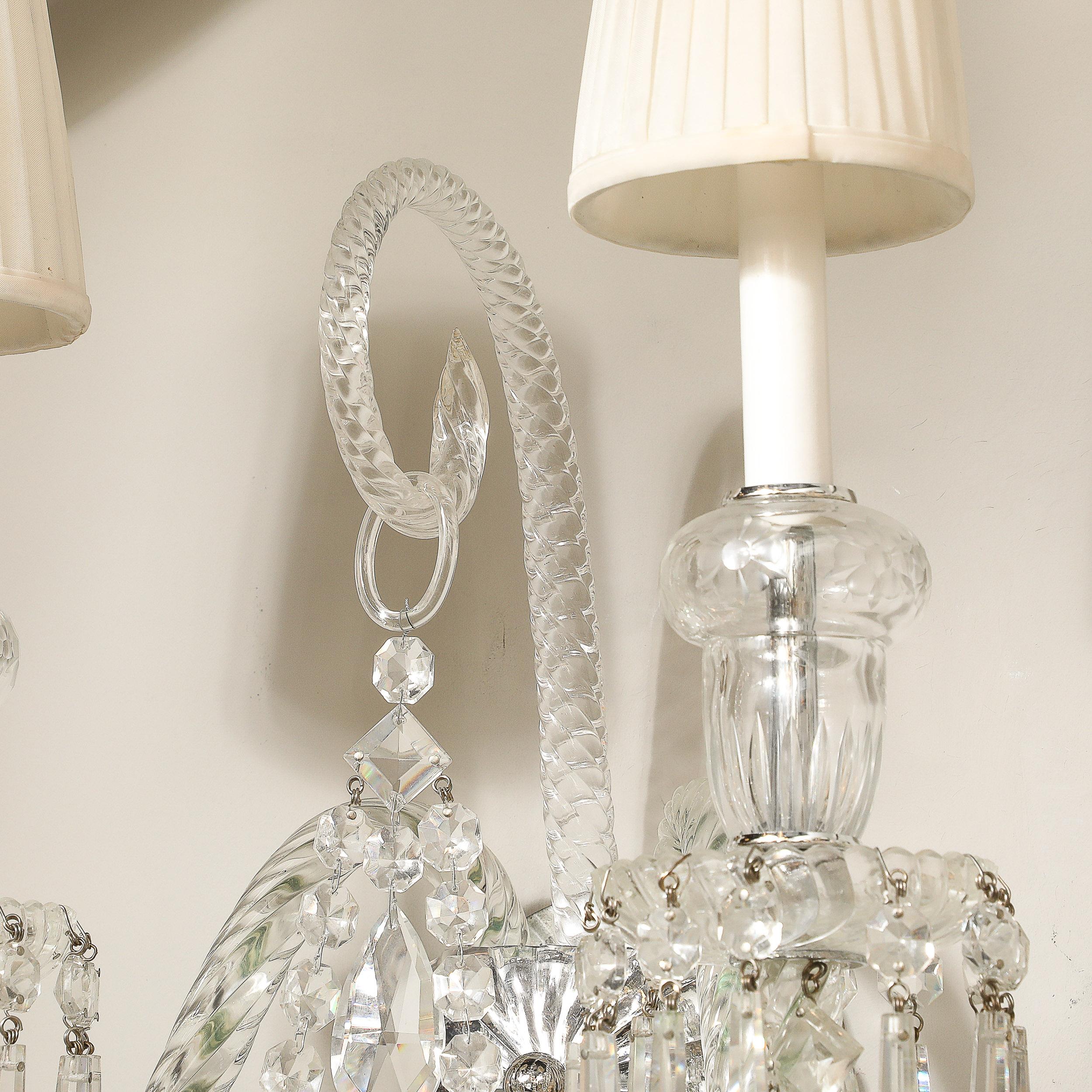 Paire d'appliques néoclassiques à deux bras en cristal avec abat-jour blanc de Baccarat en vente 9