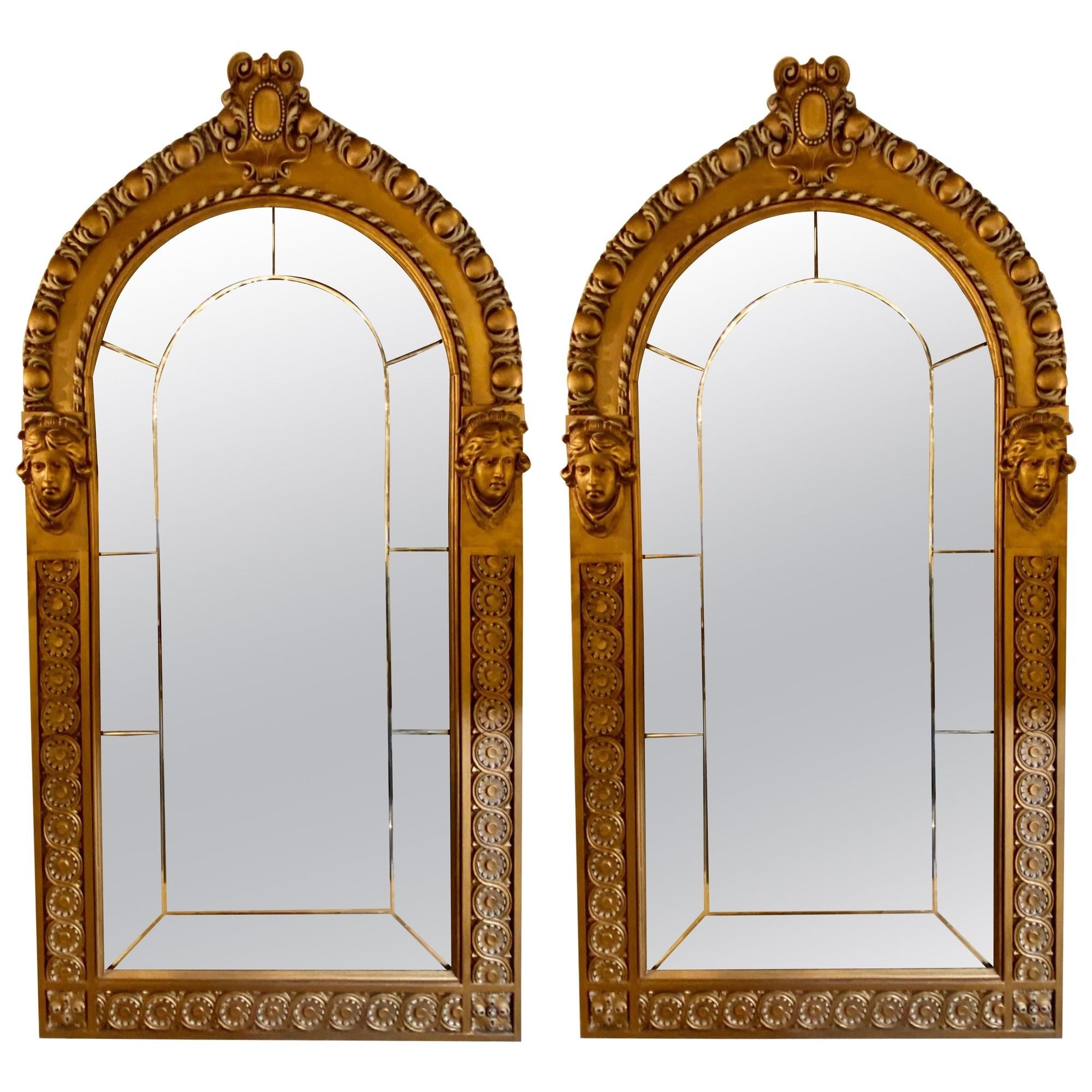 Paire de miroirs muraux ou consoles néoclassiques, bois doré sculpté