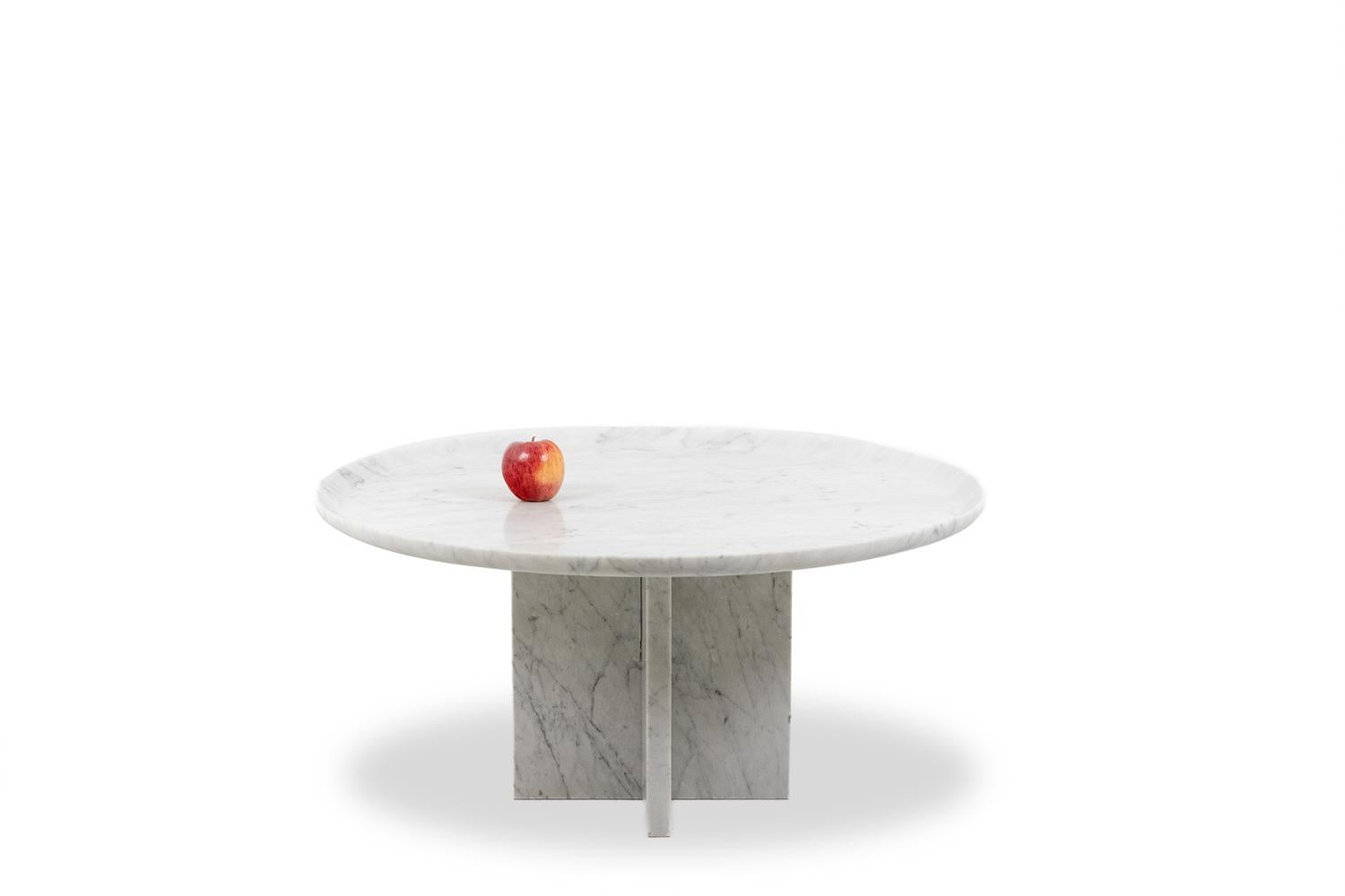 Pair of nesting tables in Carrara marble. Contemporary. For Sale 4