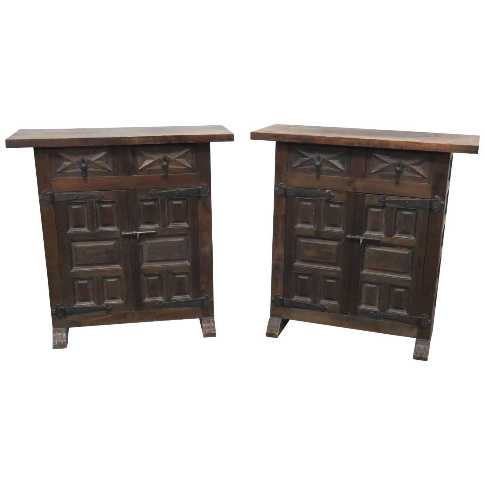 Pair of Nettle Creek End Tables
