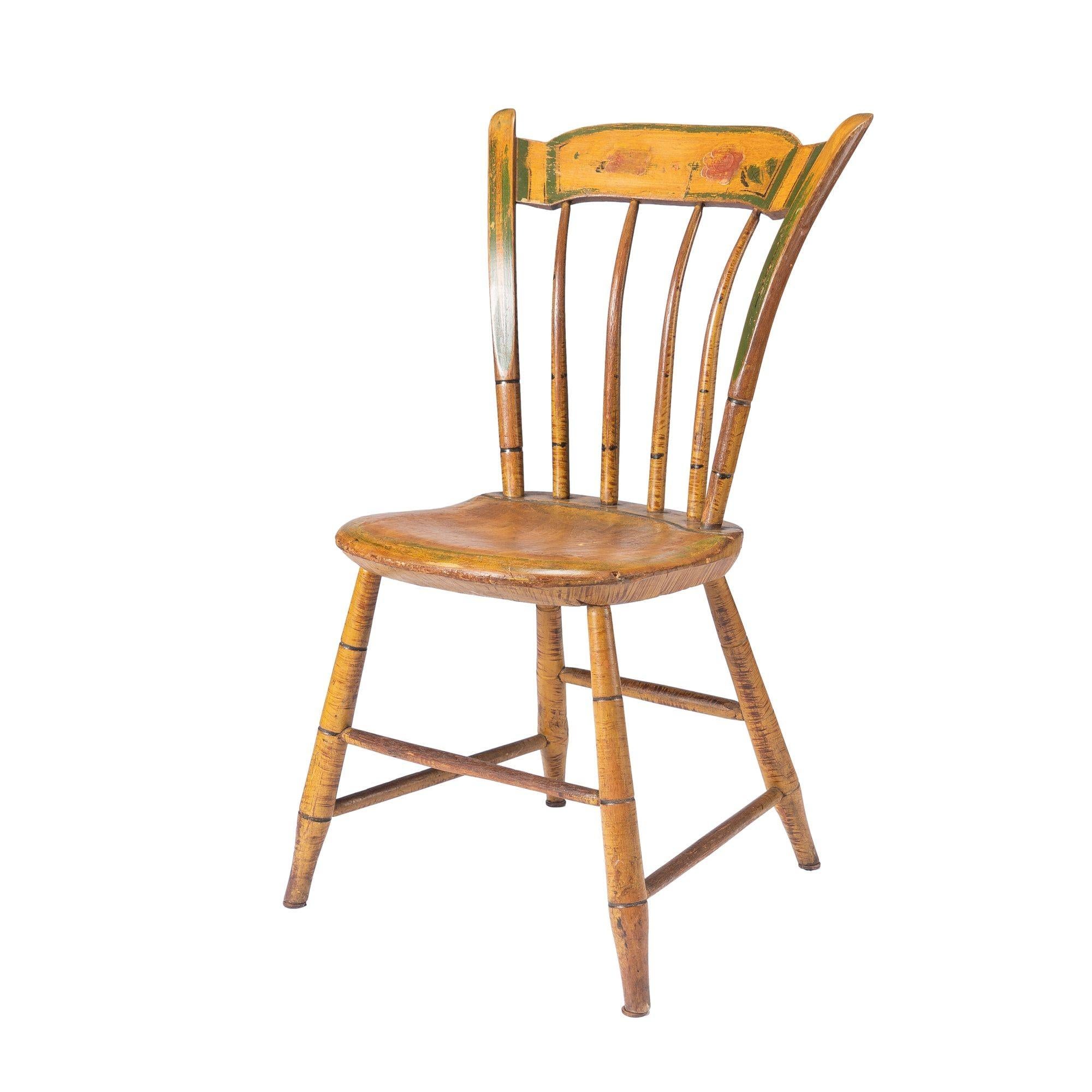 Paire de chaises d'appoint Windsor peintes de la Nouvelle-Angleterre, 1830-40 Bon état - En vente à Kenilworth, IL