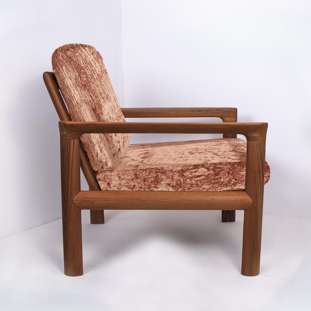 Pair of New Velvet Upholstered Sculptural Easy Chairs by Sven Ellekaer, 1960s For Sale 1