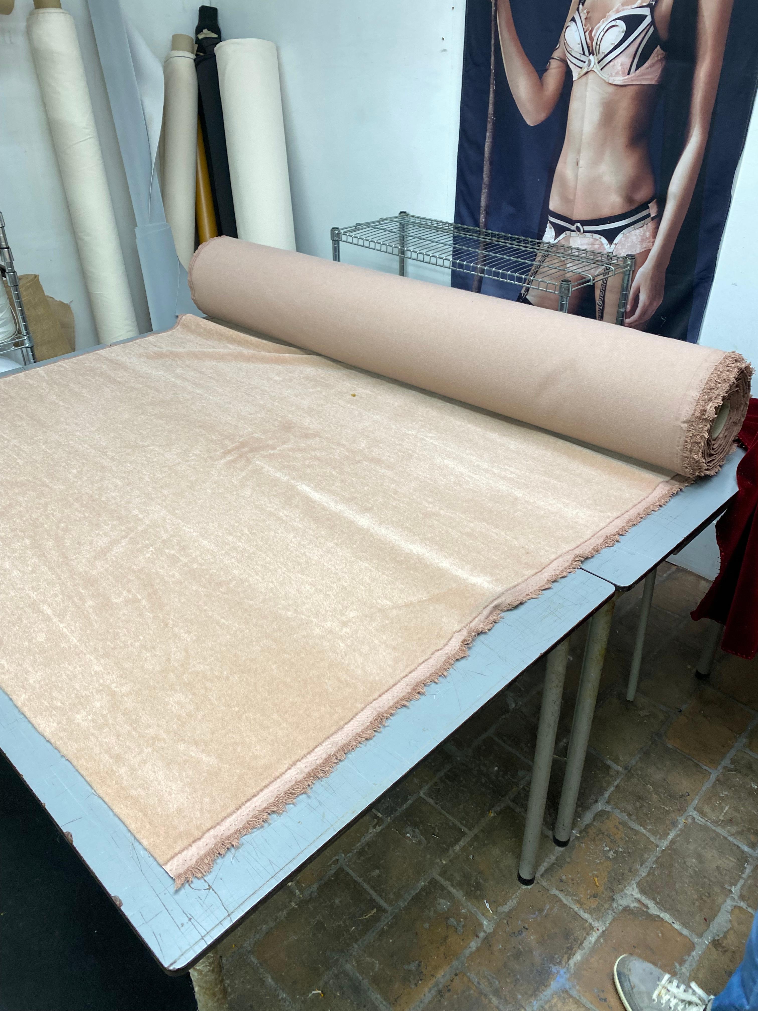 Paire de chaises longues Ponti nouvellement tapissées 100 % mohair velours « Teddy » en vente 6