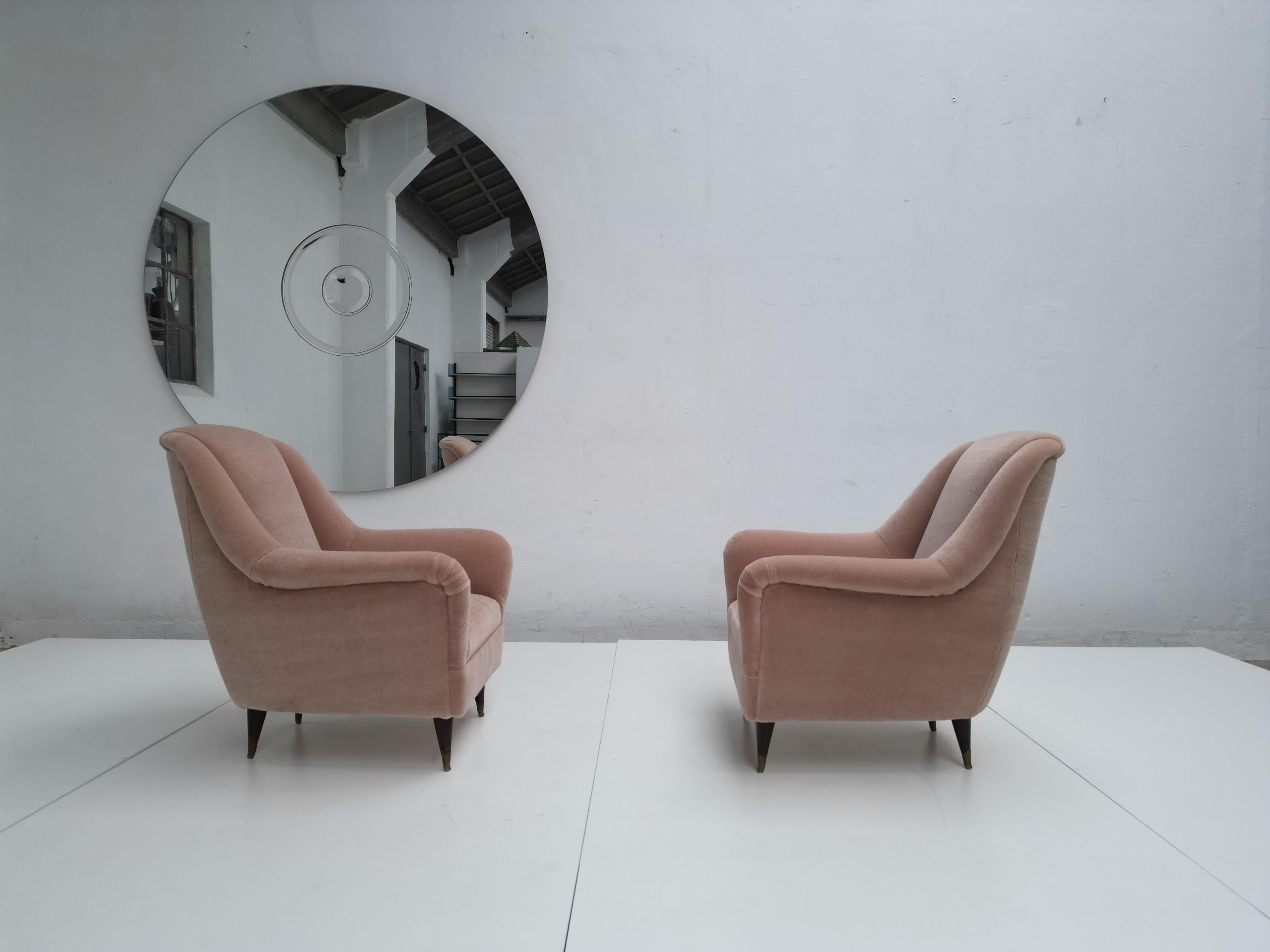 Paire de chaises longues Ponti nouvellement tapissées 100 % mohair velours « Teddy » en vente 10