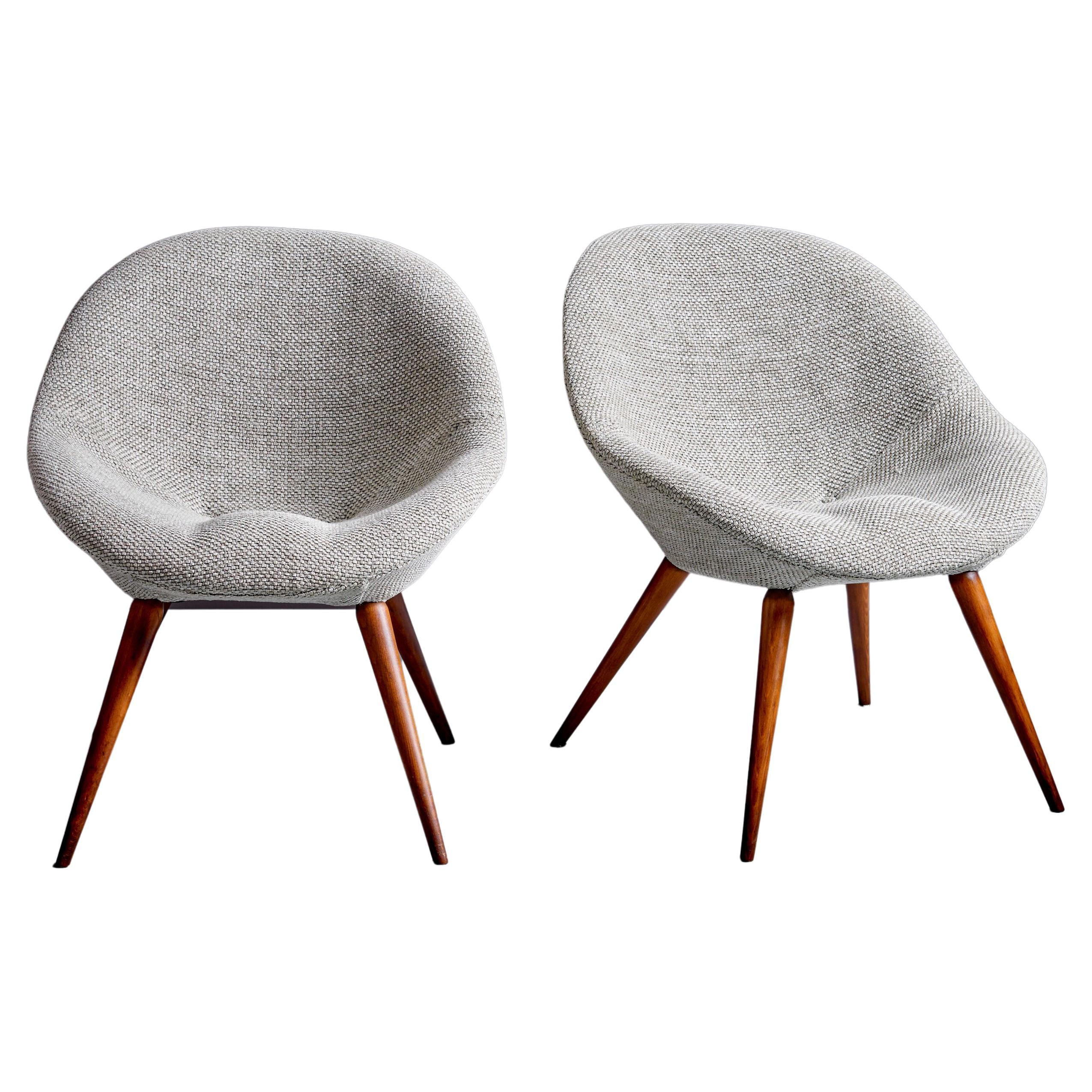 Pair of newly upholstered Fritz Neth Lounge Chairs in Gray For Sale