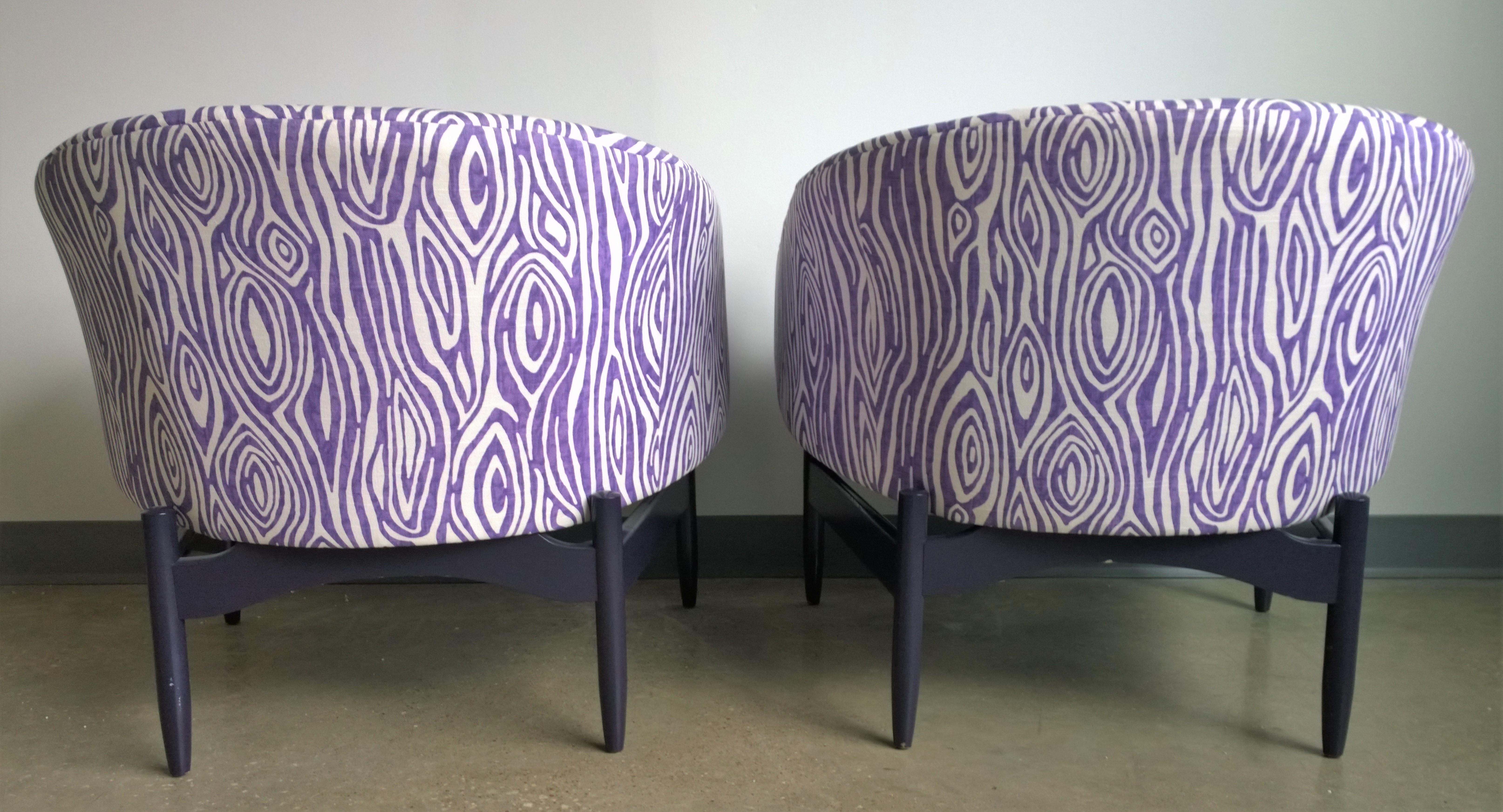 American Pair of Newly Upholstered Purple & White Animal Print Barrel Back Lounge Chairs For Sale