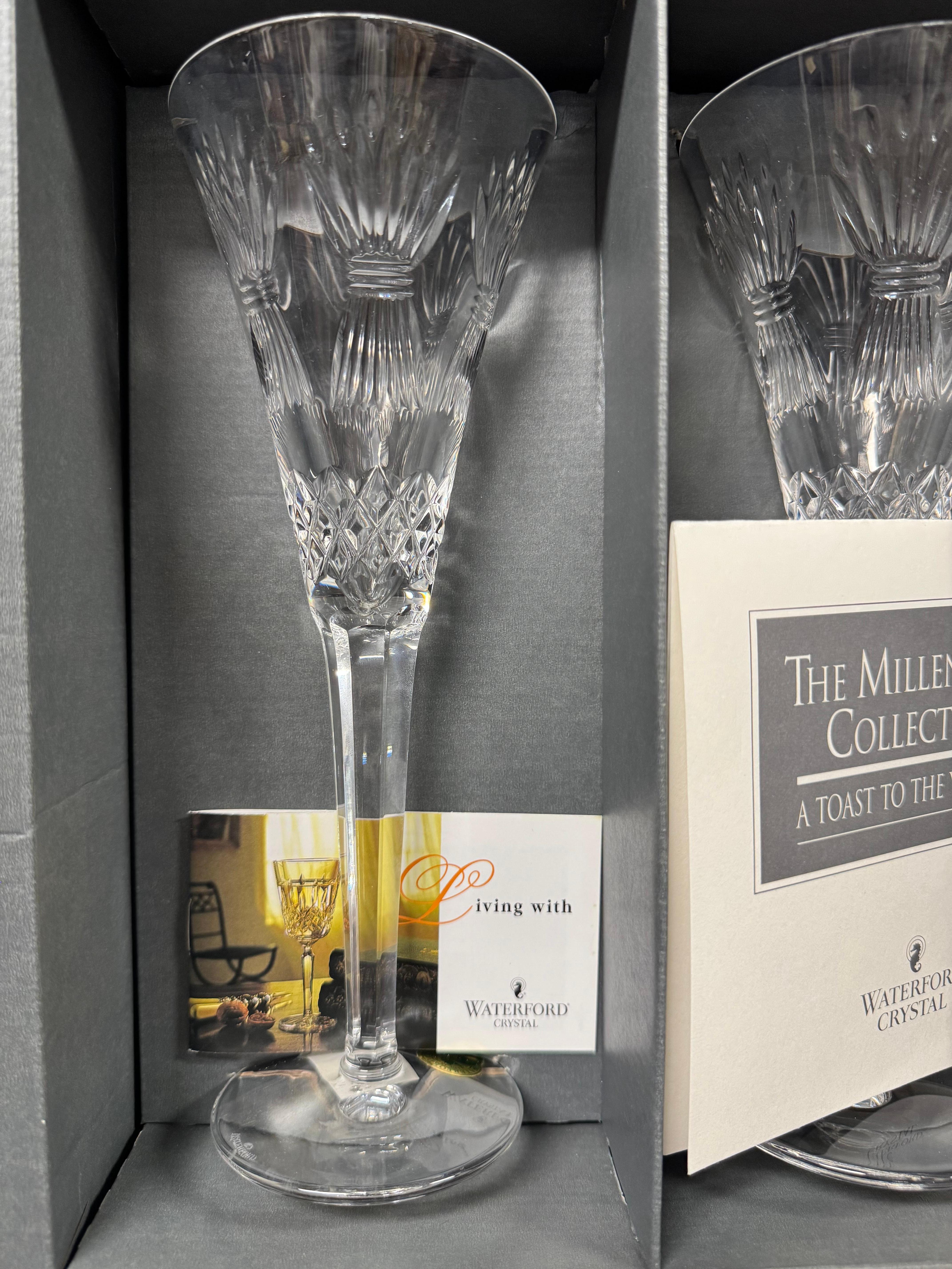 Coppia di cristalli Waterford Crystal The Millennium Collection, NIB, che non sono mai stati venduti. in vendita 2