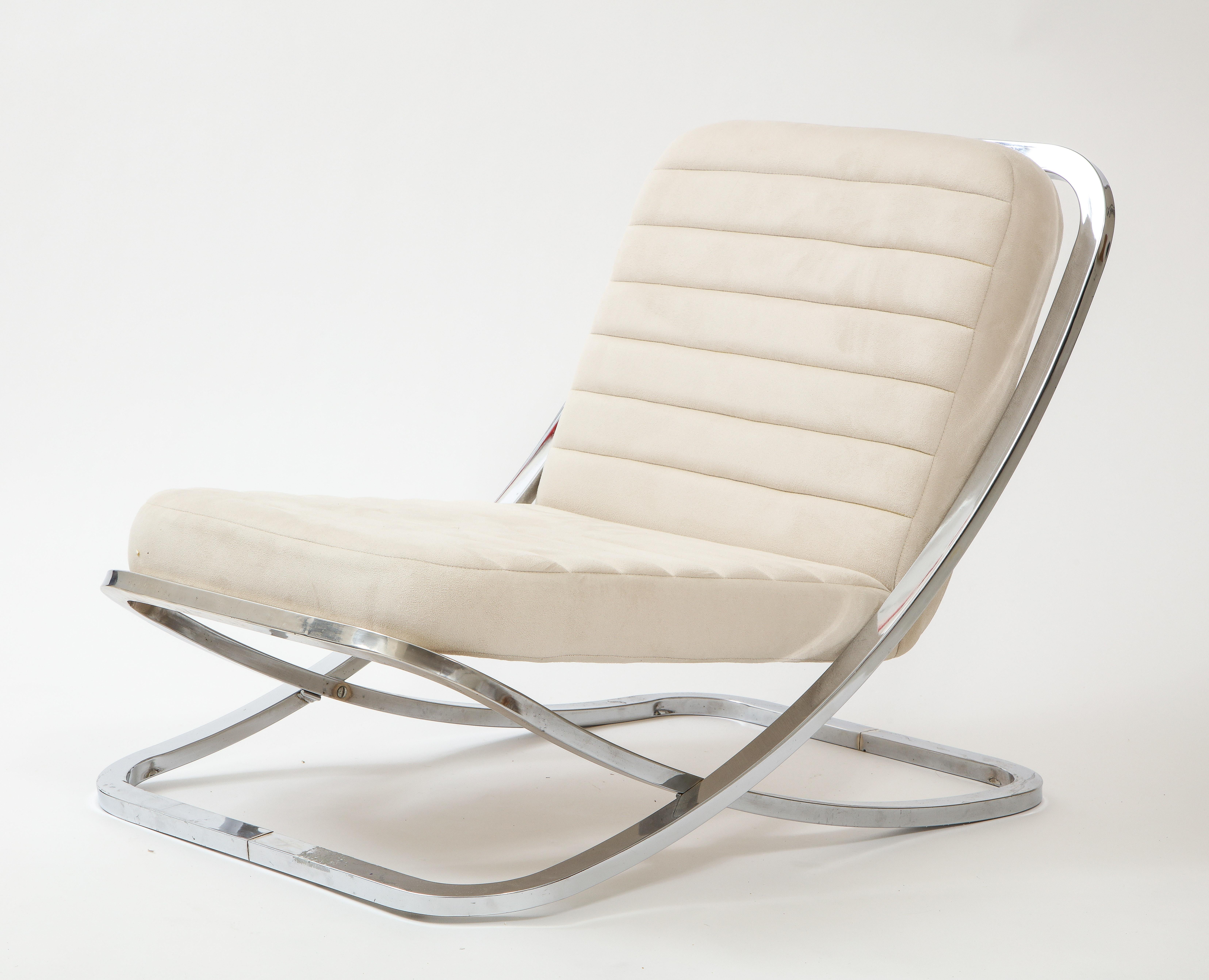 Pair of lovely chic polished chrome lounge chair covered in a white ultra suede fabric.
These are low to the ground and would be amazing for a conversation pit or any low key area such as children’s room etc.
Modern Space Age style
Measures: Height