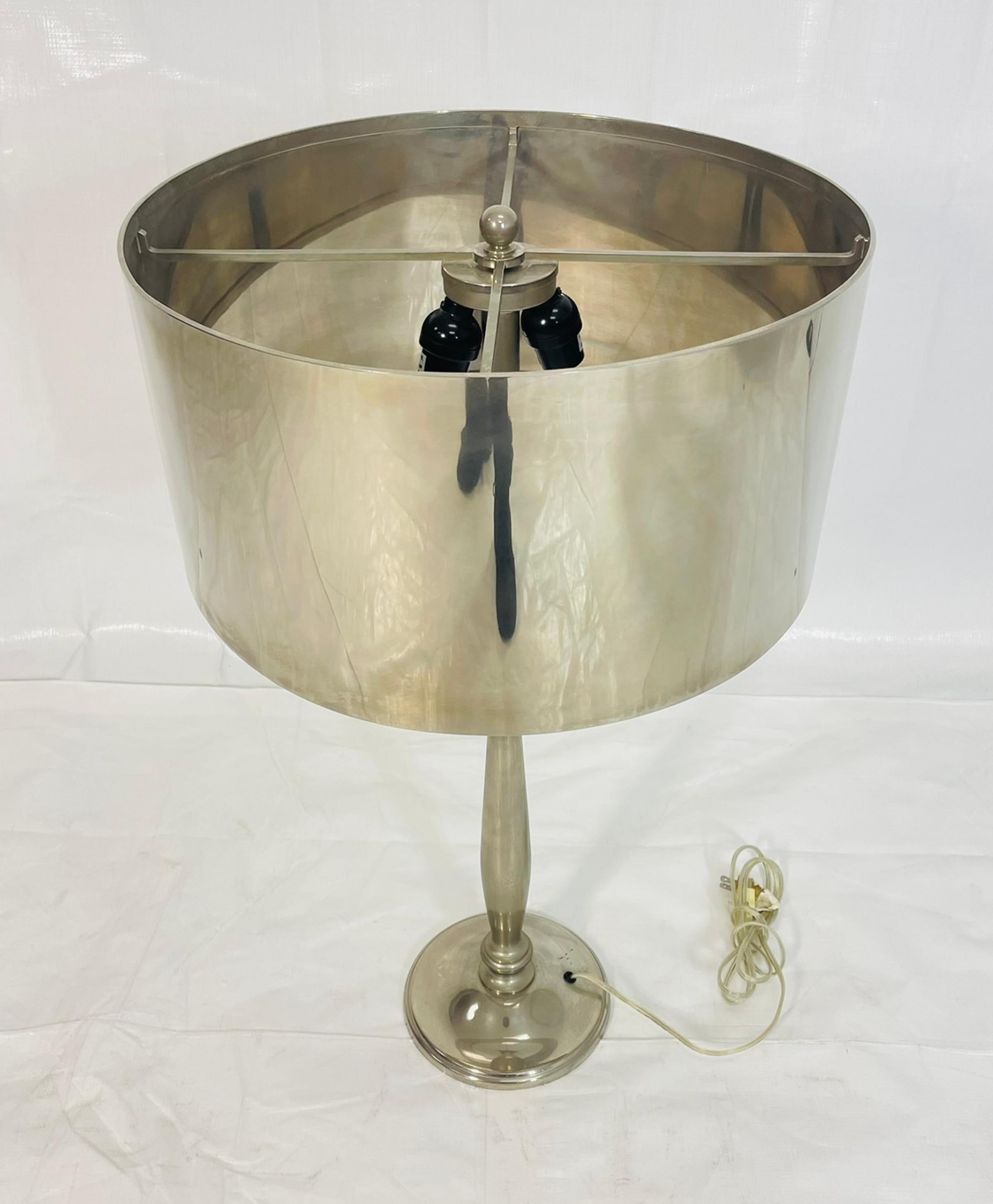 Pair of Nickel-Plated Modern Table Lamps with Matching Metal Shades Siglo XXI y contemporáneo en venta