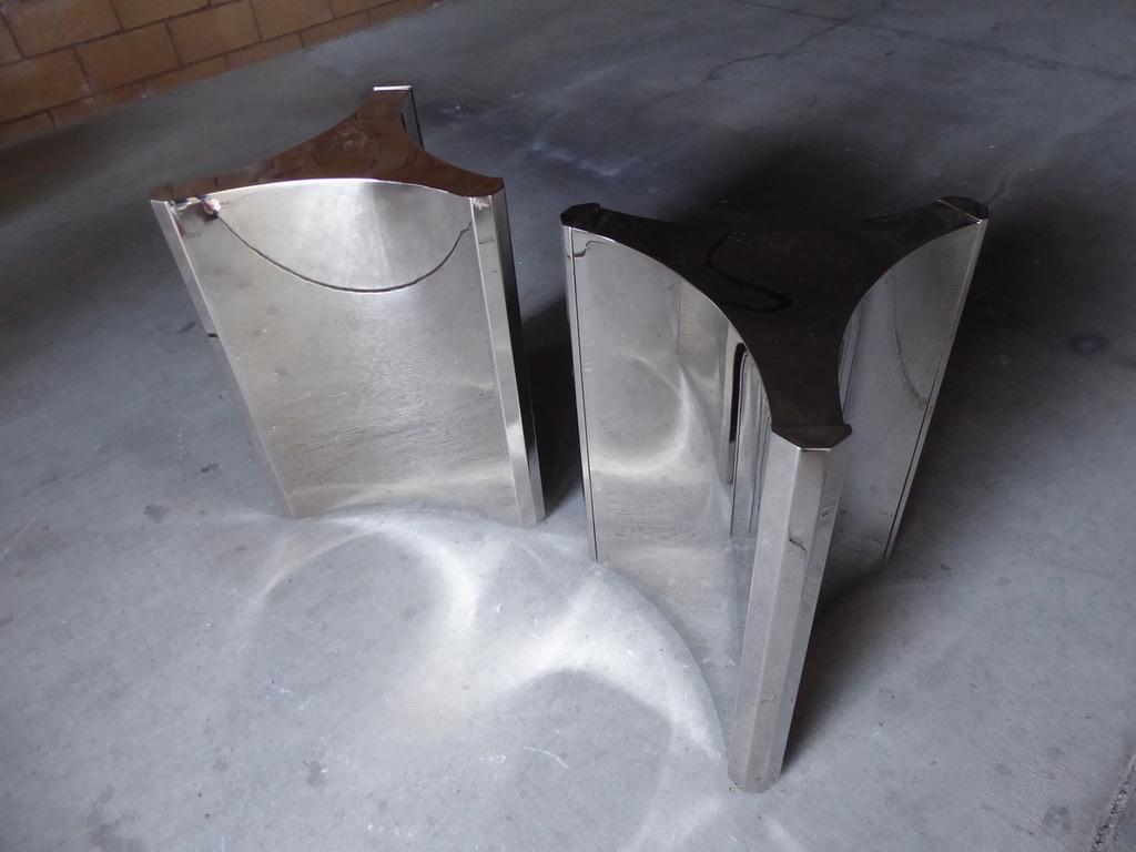 Mid-Century Modern Pair of Nickel-Plated Steel Trilobi Table Bases Made by Mastercraft For Sale