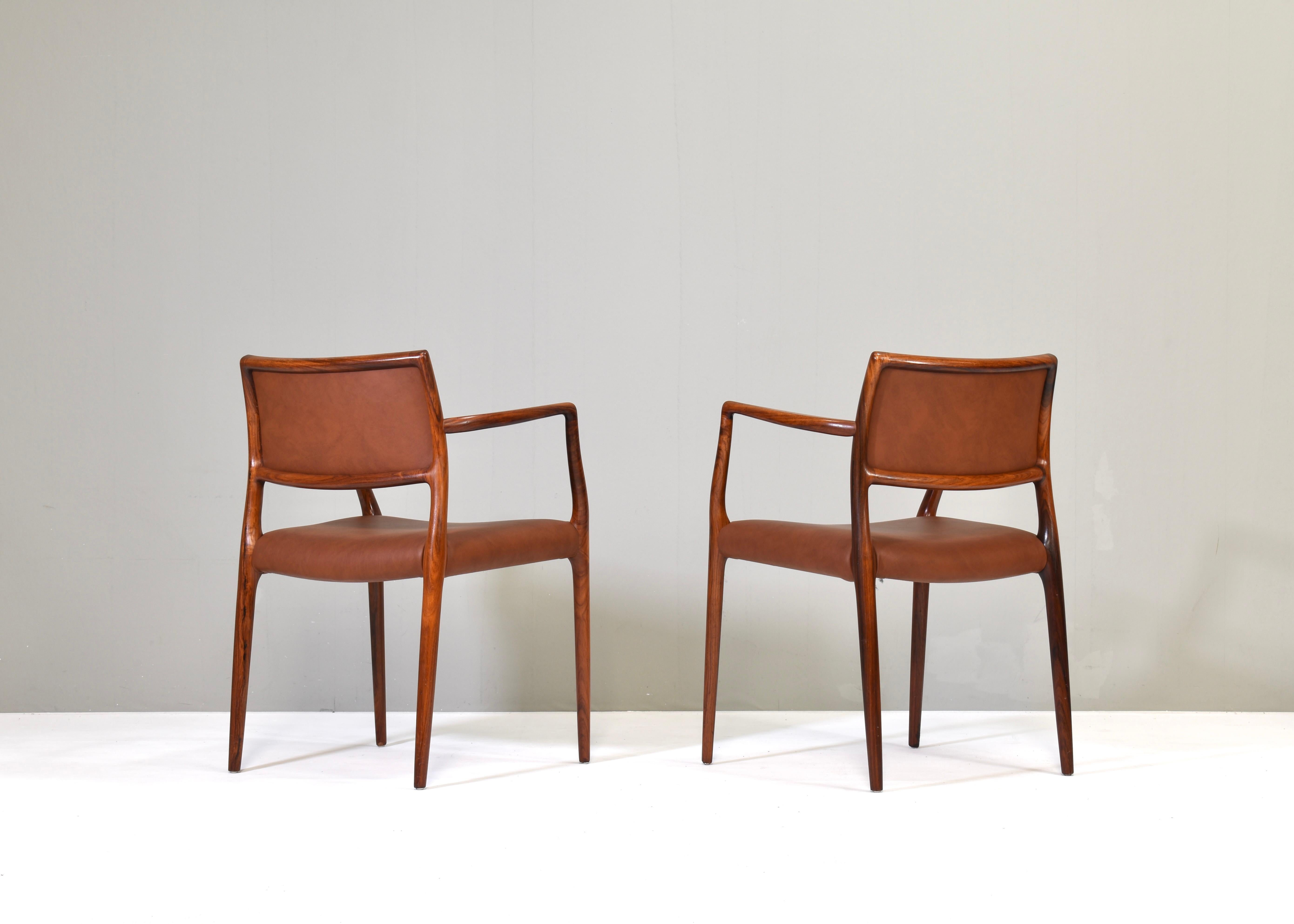 Paar Niels O. Møller Modell 65 Esszimmerstühle - Dänemark, 1968 (Skandinavische Moderne) im Angebot