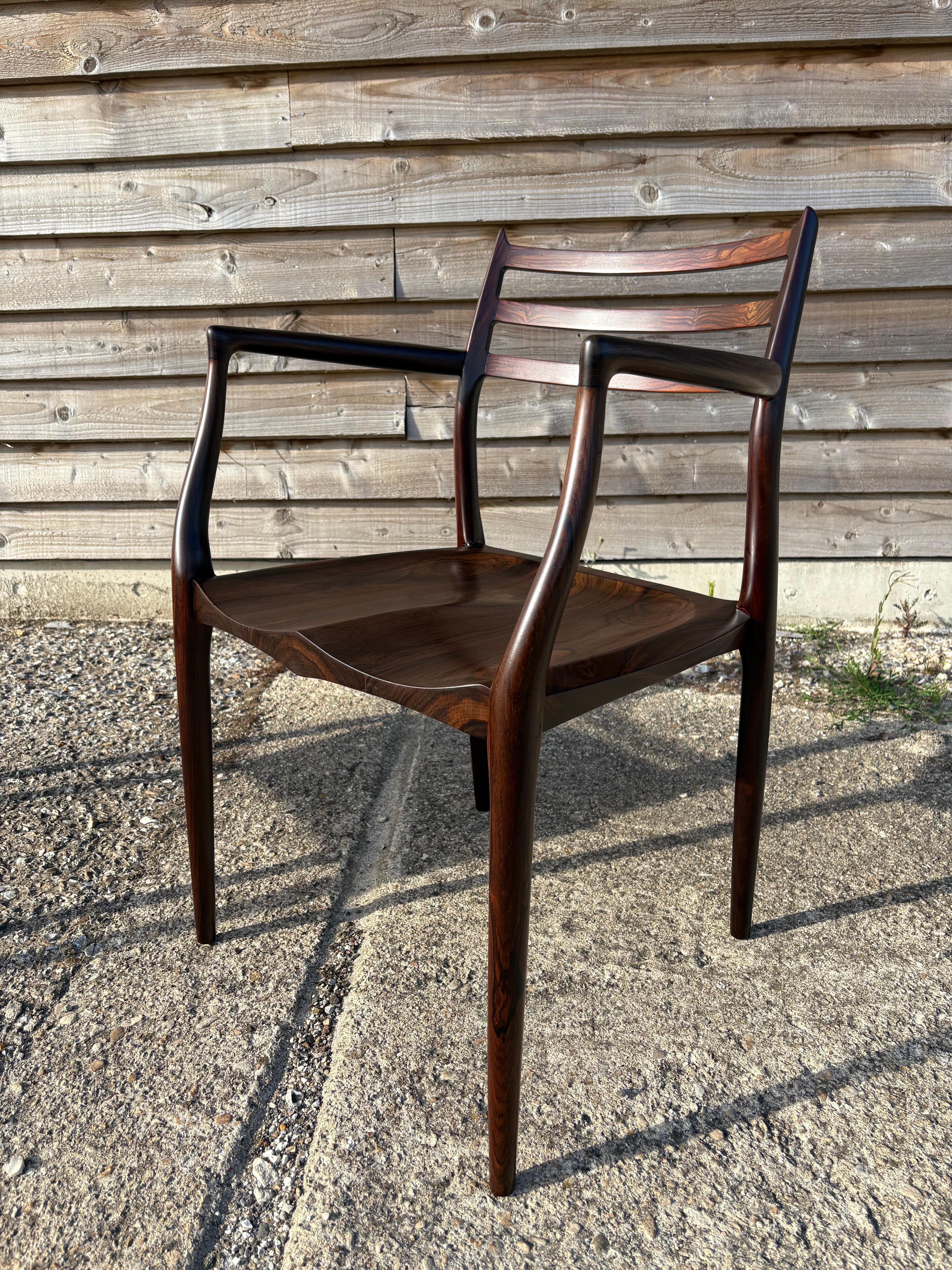 Coppia di sedie Niels Otto Moller 50th Anniversary modello 62 in vendita 10